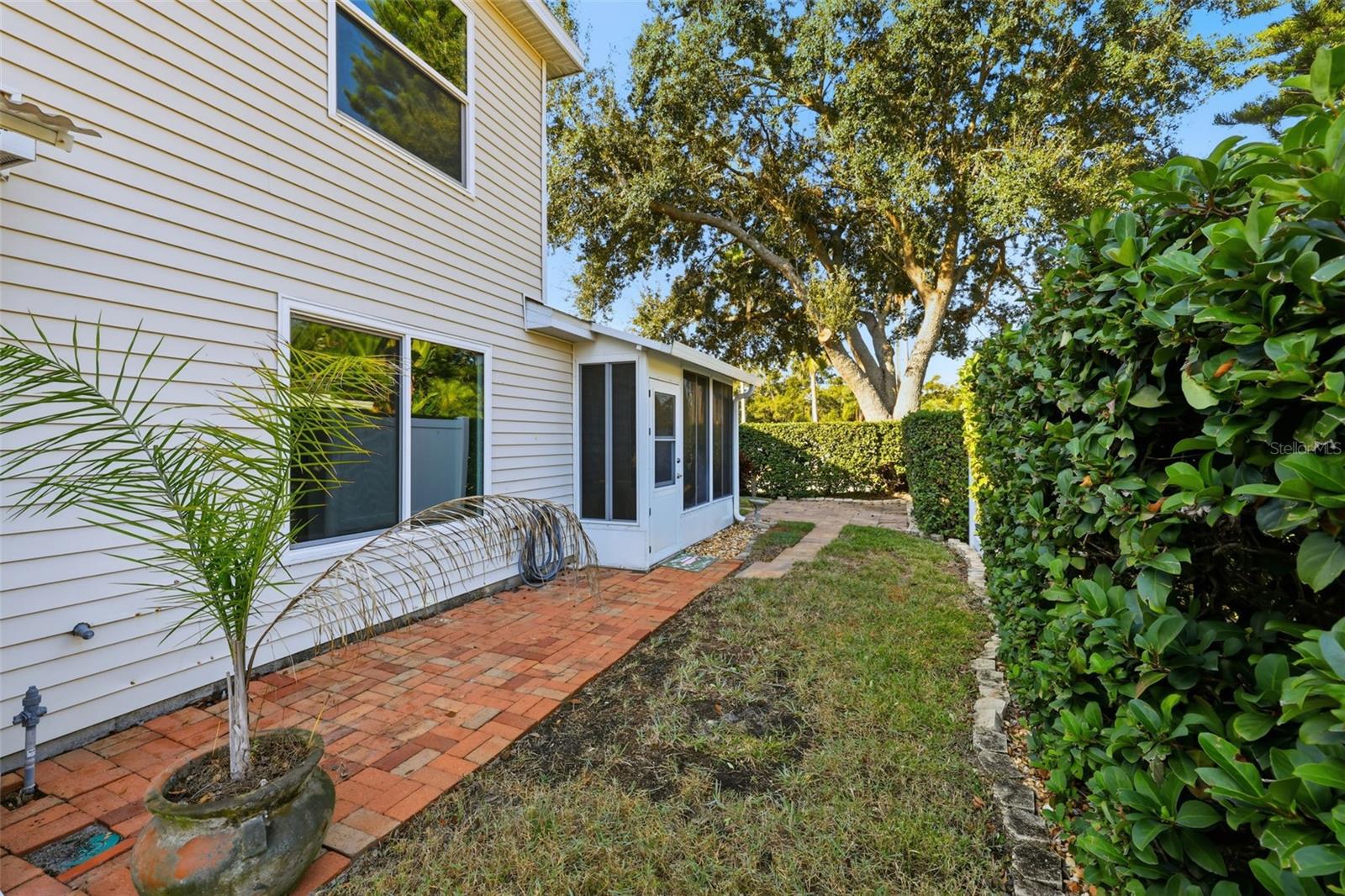 LAKE HERON - Residential