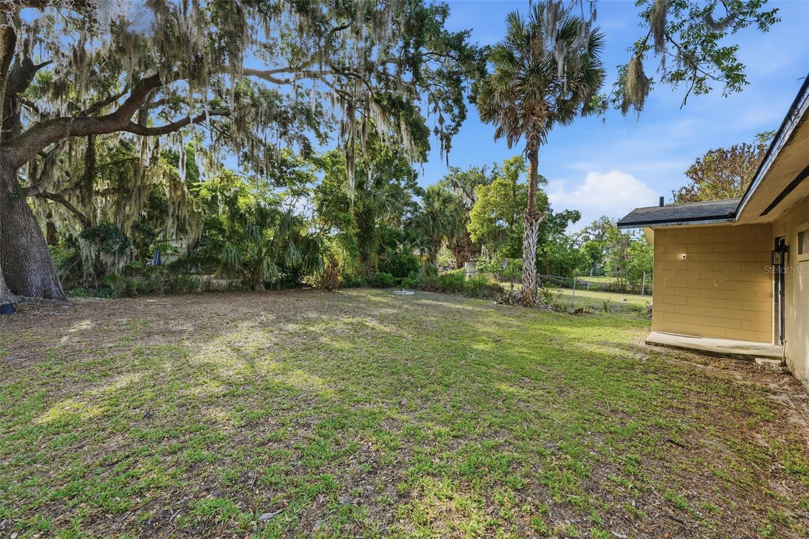 HARLEM LEESBURG - Residential