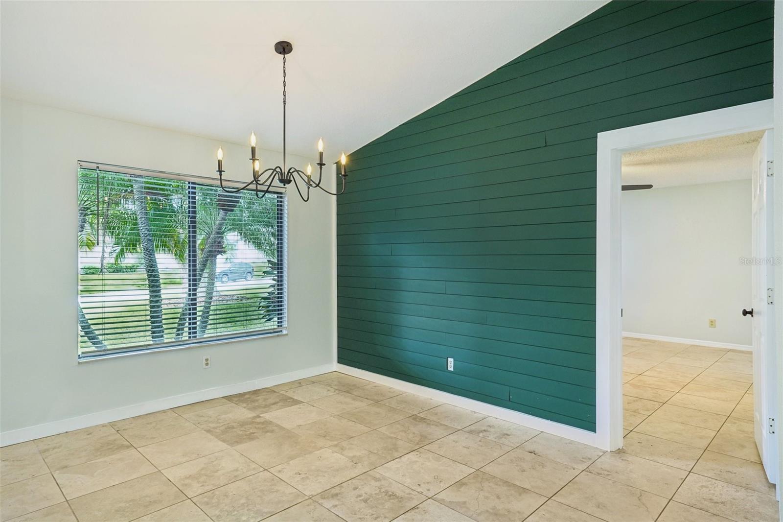 LAKE VALENCIA UNIT 3B - Residential