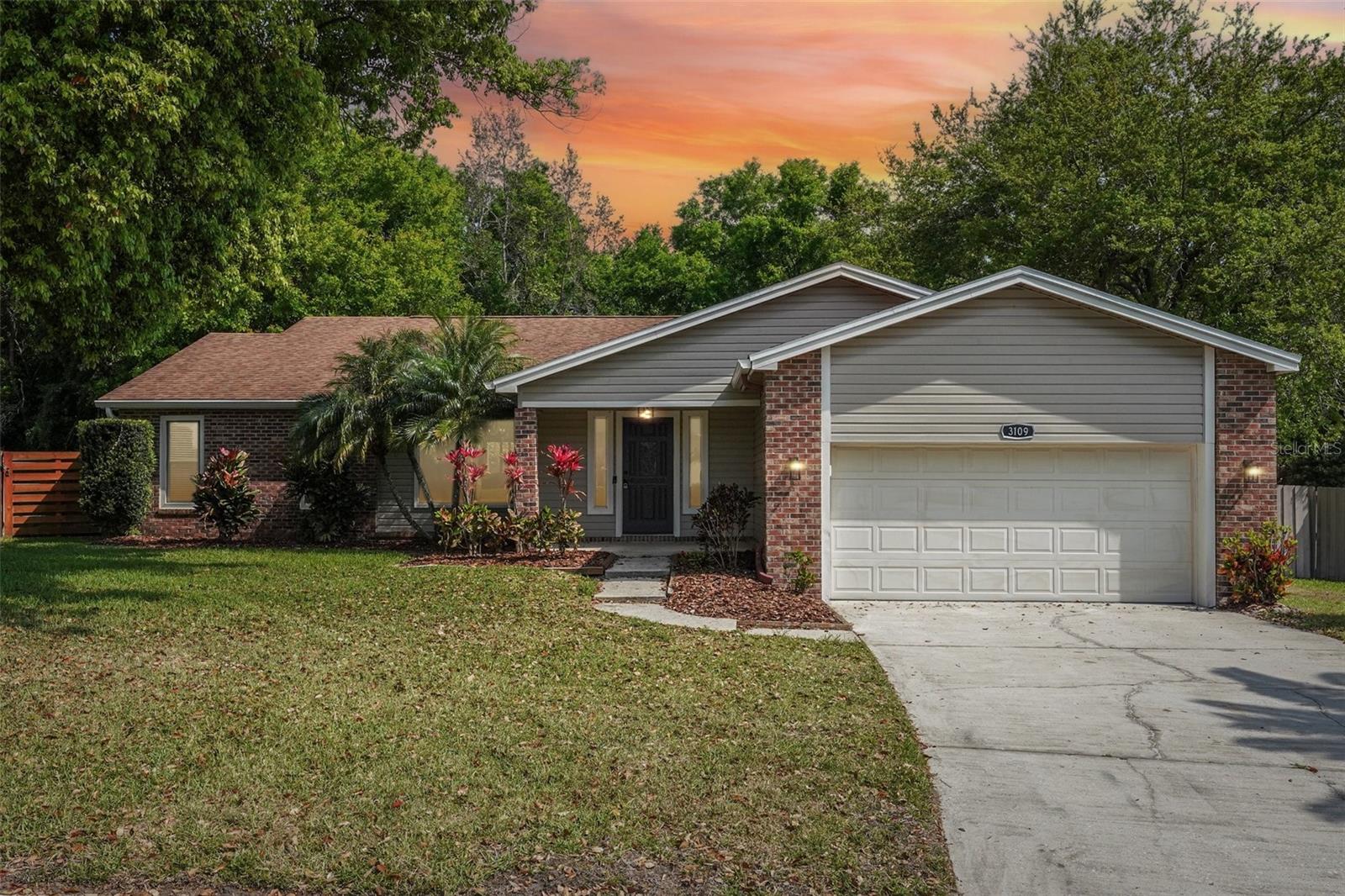 LAKE VALENCIA UNIT 3B - Residential