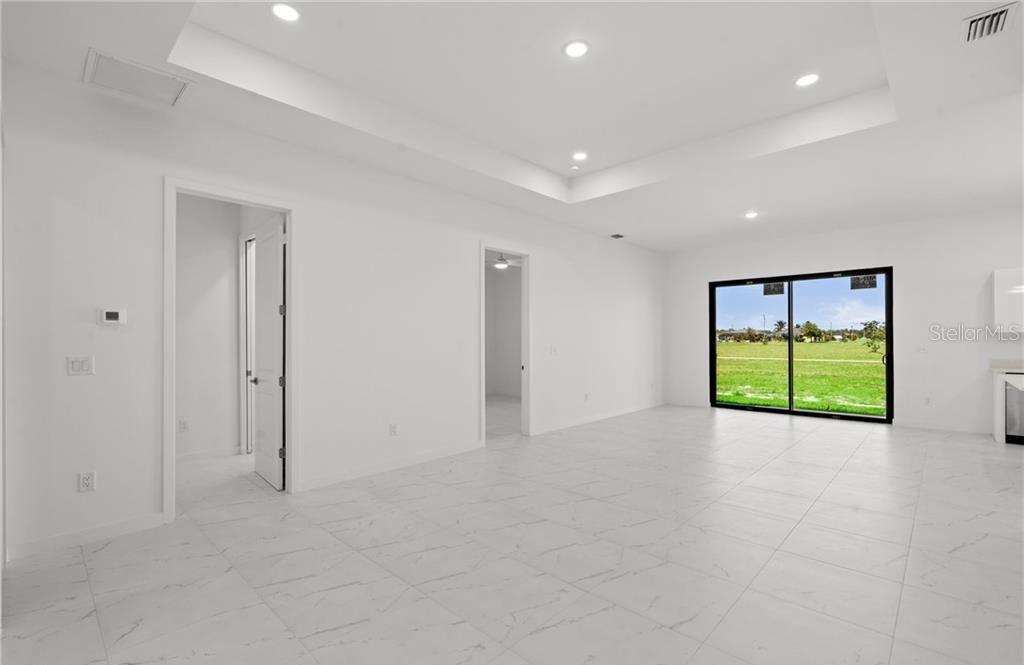 CAPE CORAL - Residential