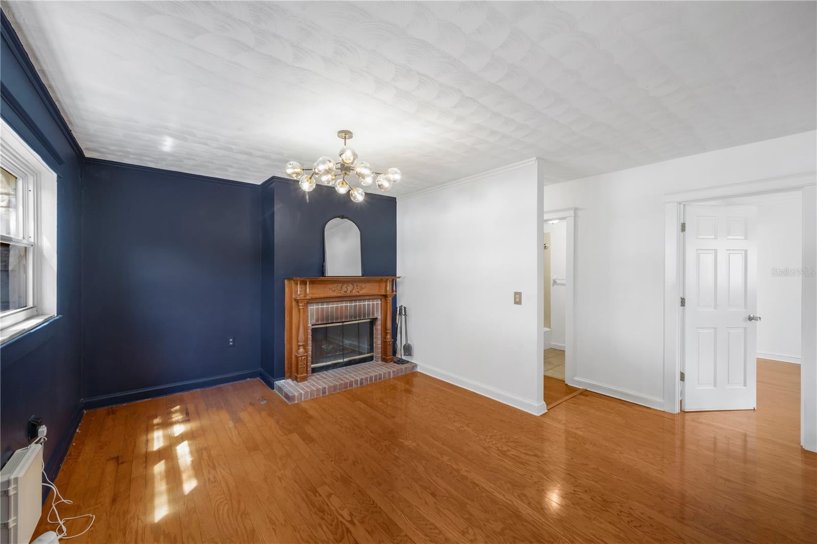 1708 WOODBINE DRIVE