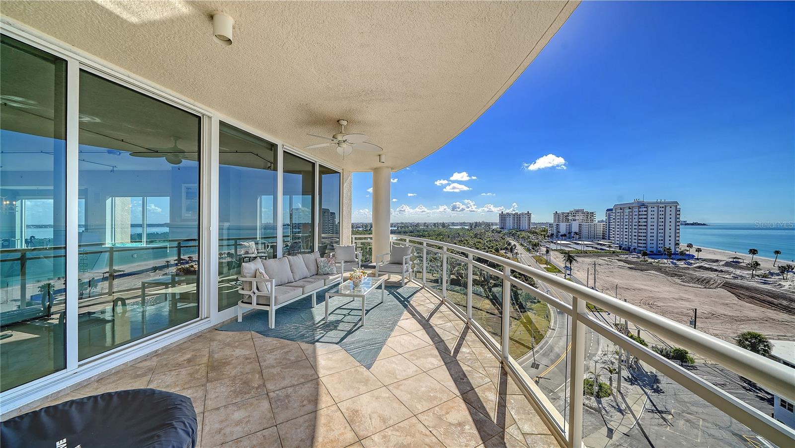 THE BEACH RESIDENCES - Residential