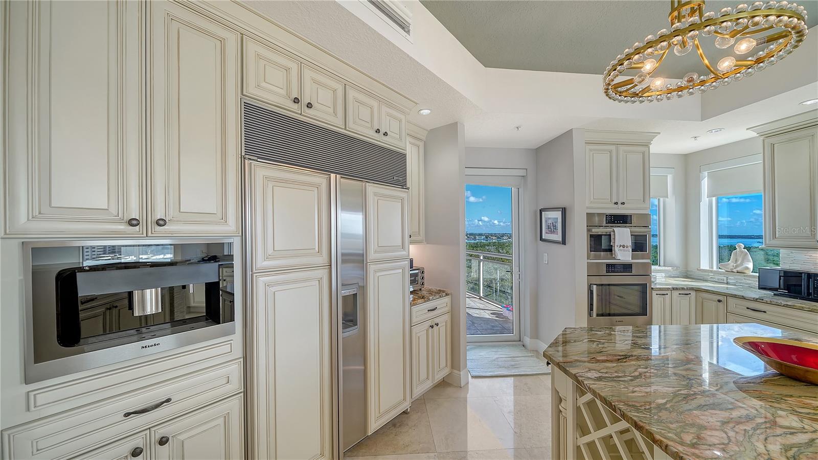 THE BEACH RESIDENCES - Residential