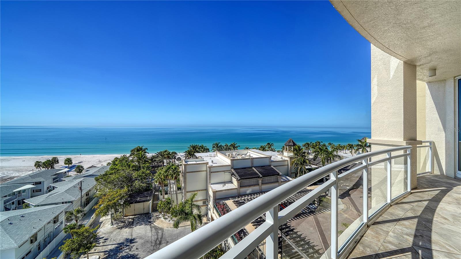 THE BEACH RESIDENCES - Residential