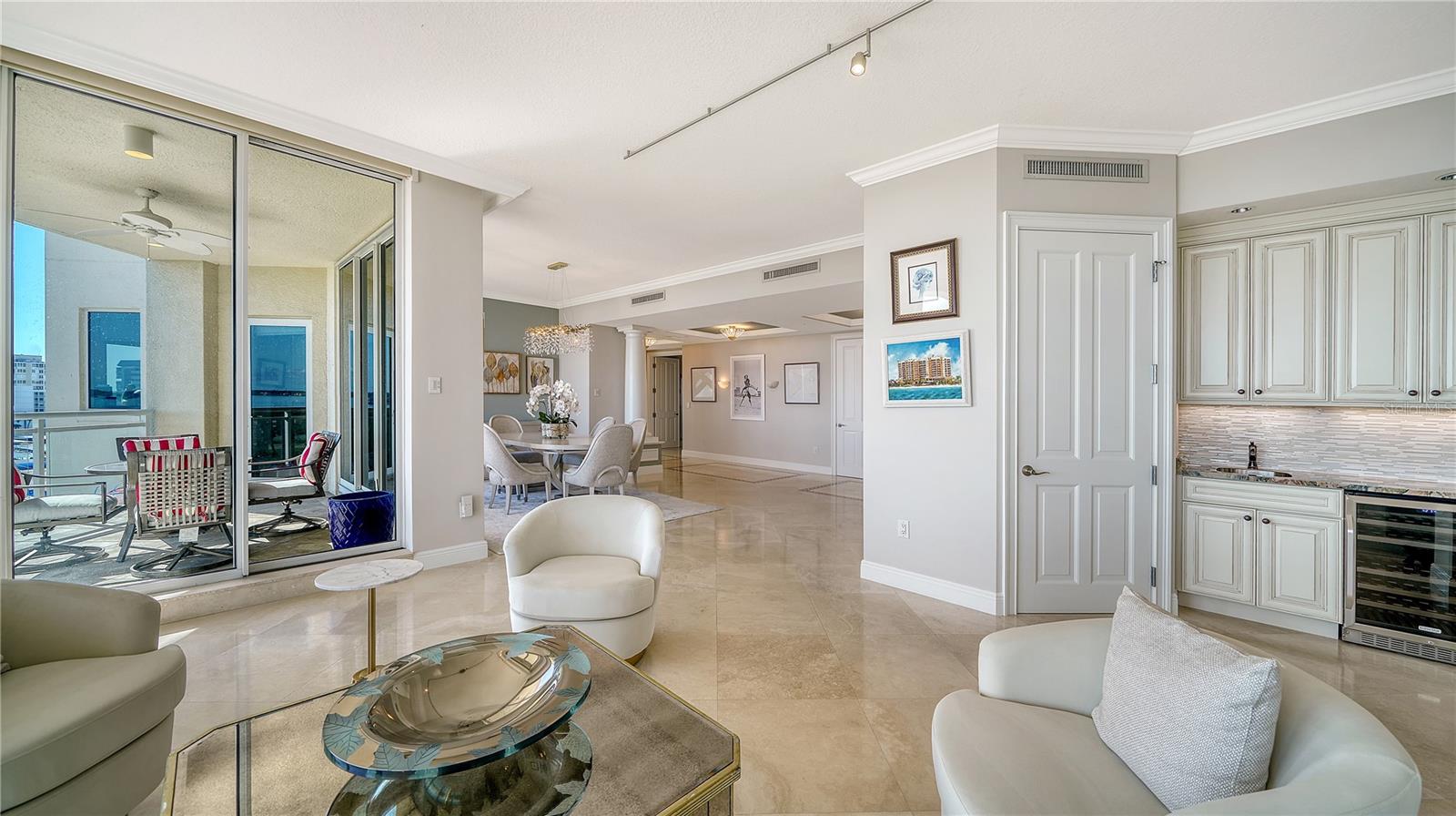 THE BEACH RESIDENCES - Residential