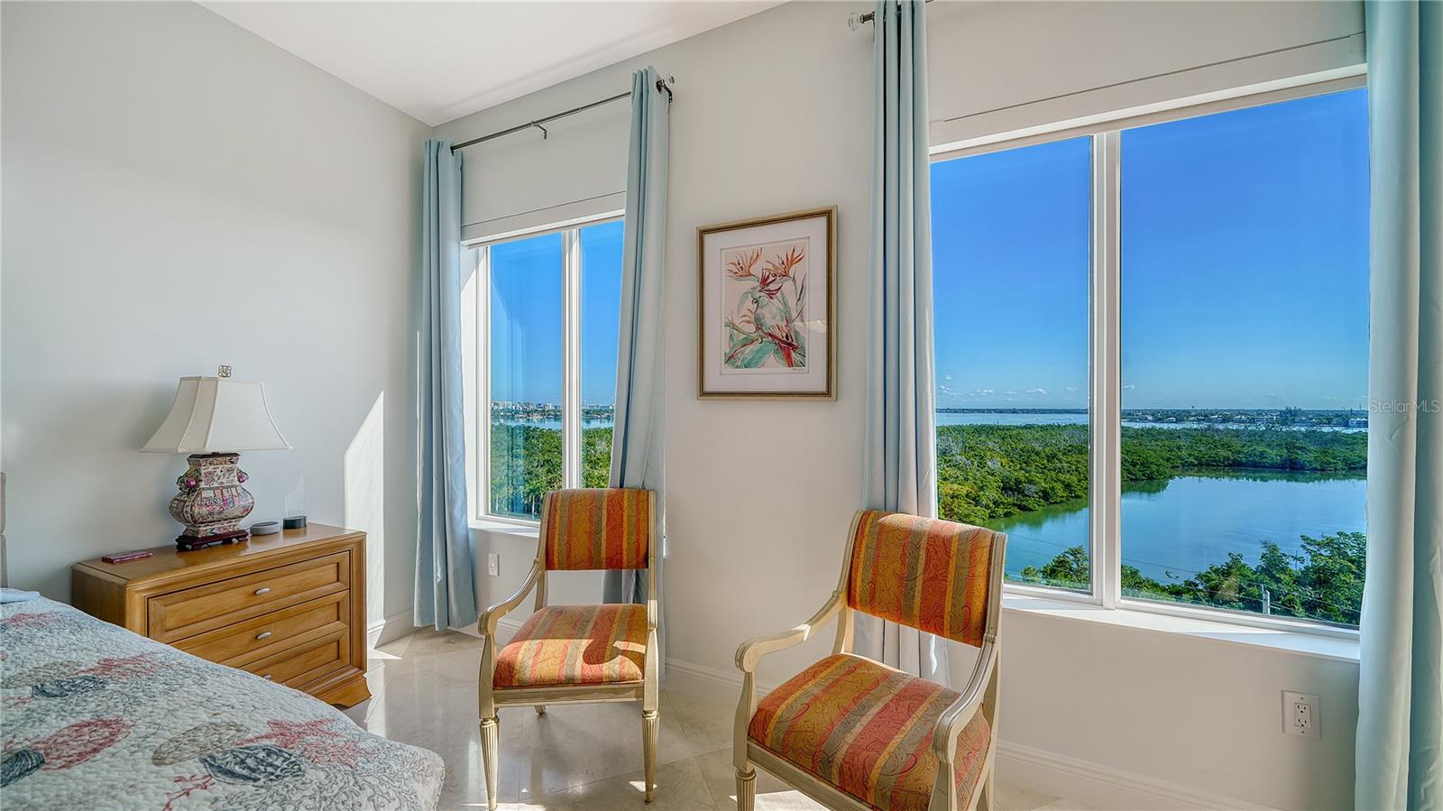 THE BEACH RESIDENCES - Residential