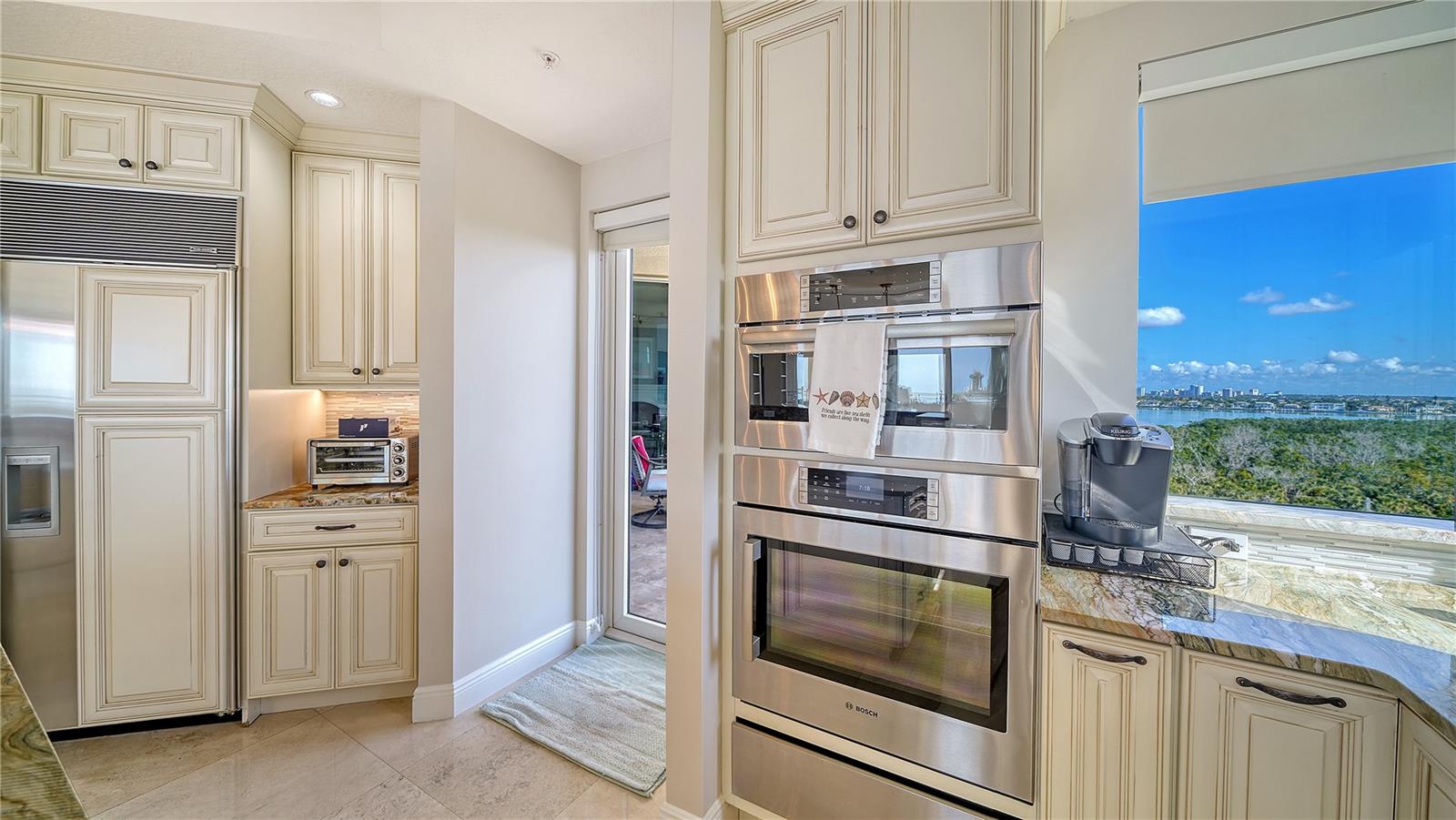 THE BEACH RESIDENCES - Residential