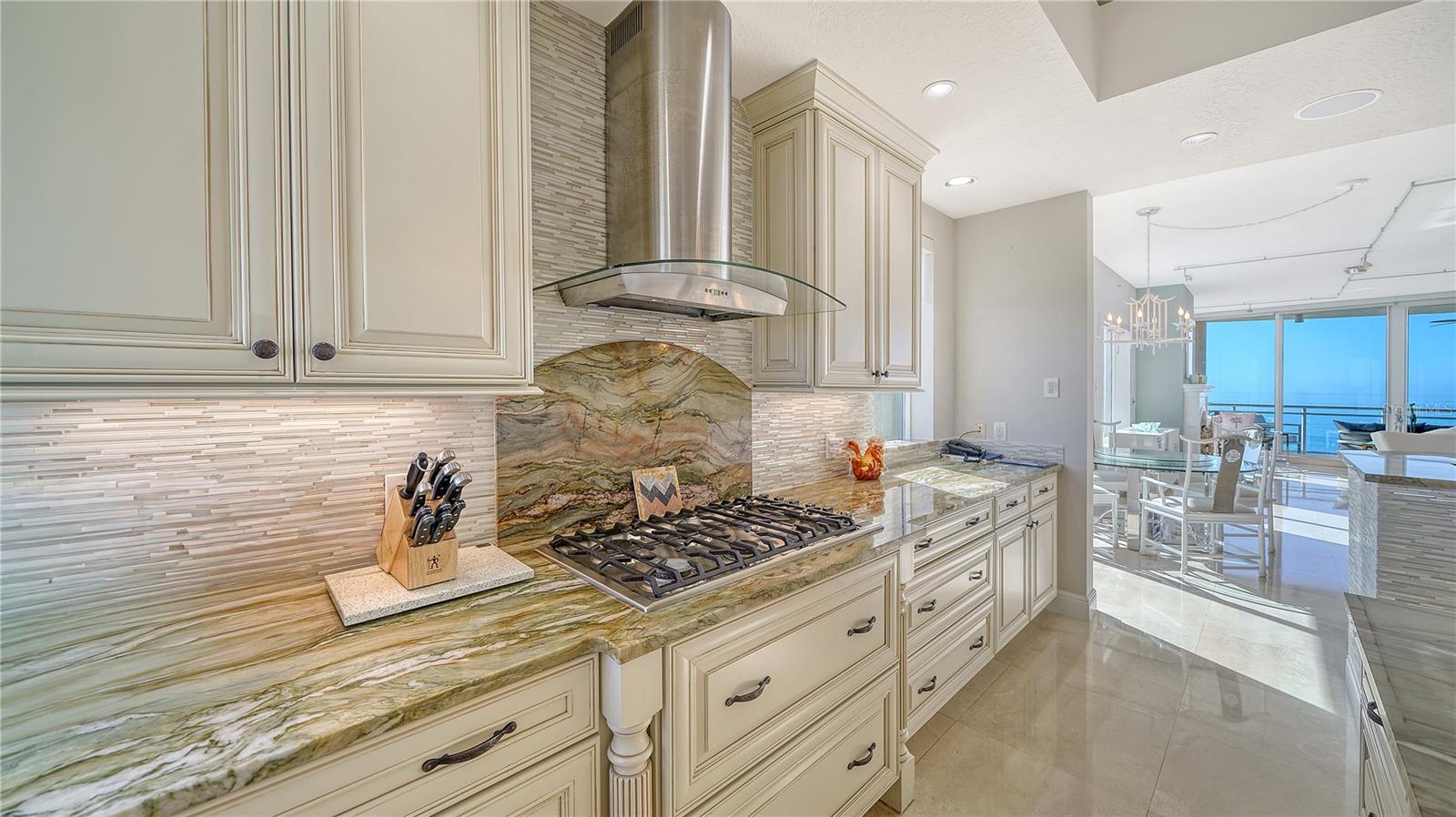 THE BEACH RESIDENCES - Residential