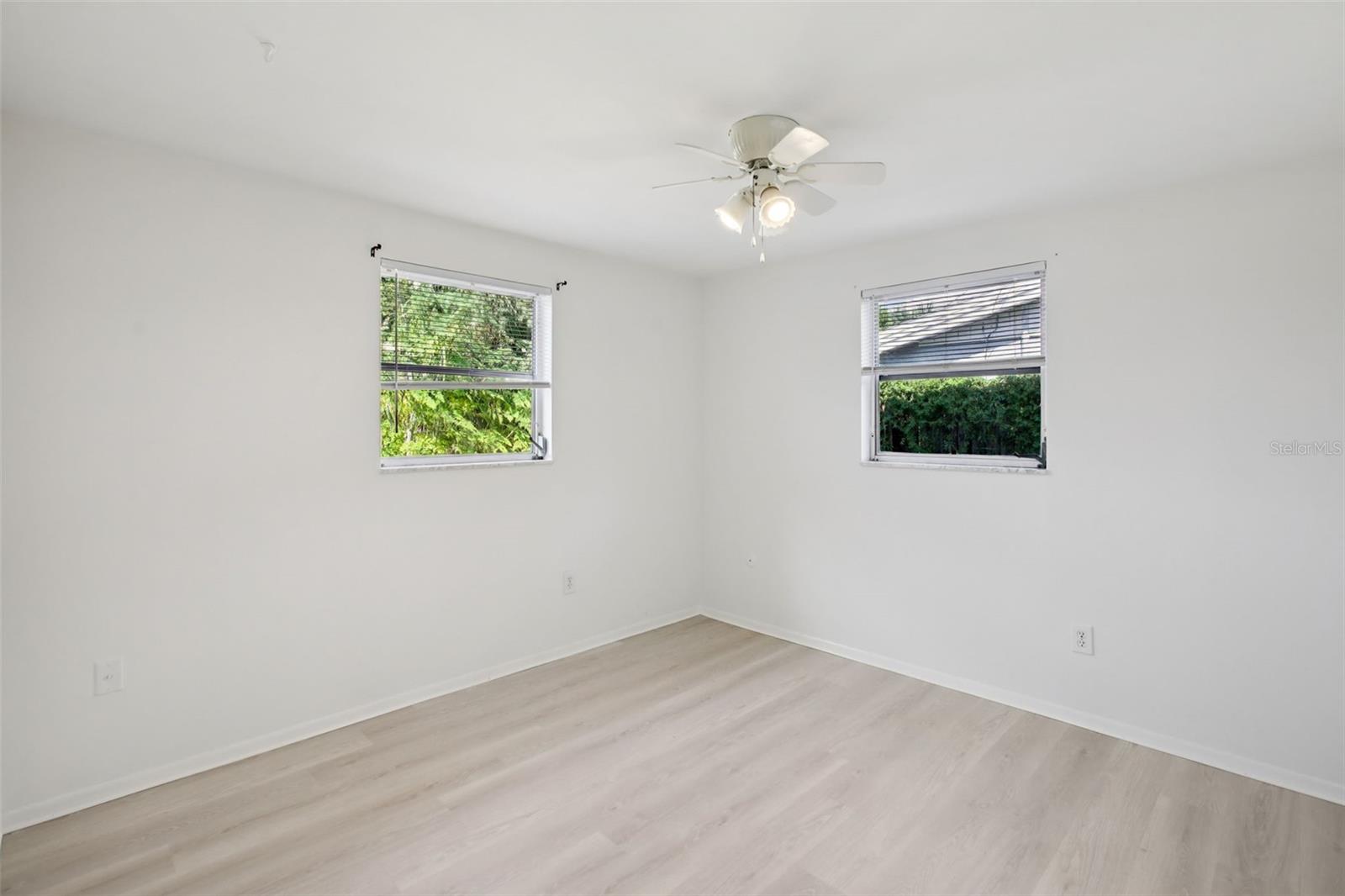 BEACON SQUARE - Residential