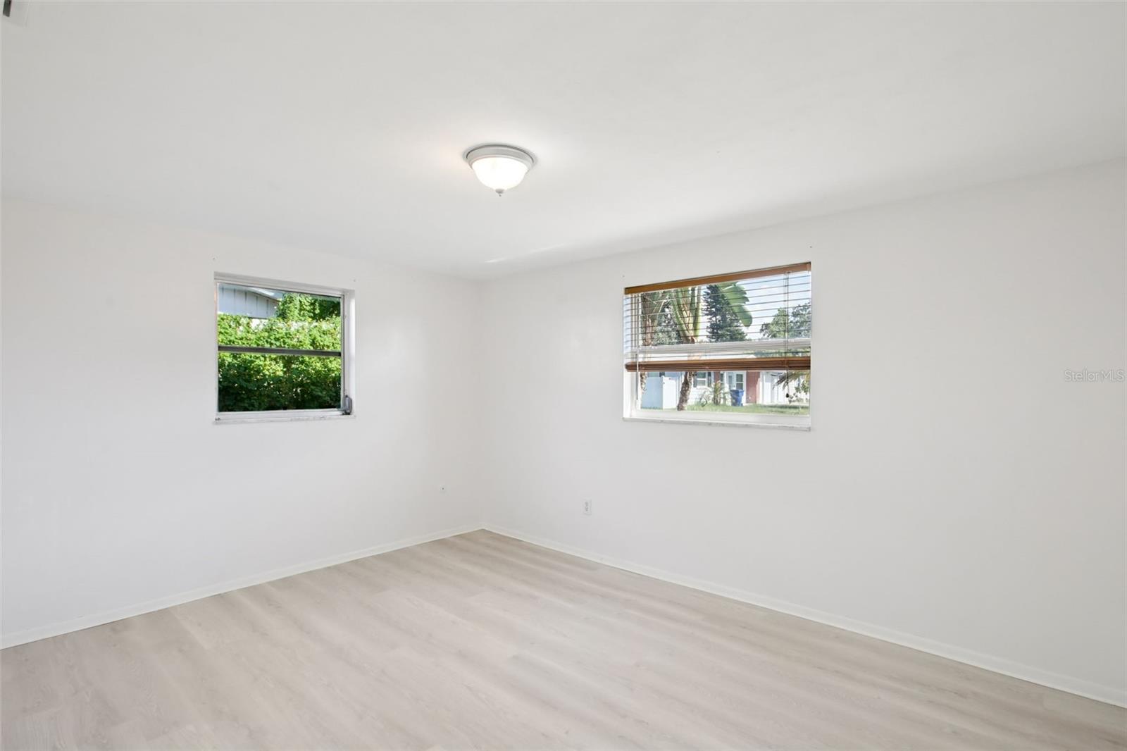 BEACON SQUARE - Residential