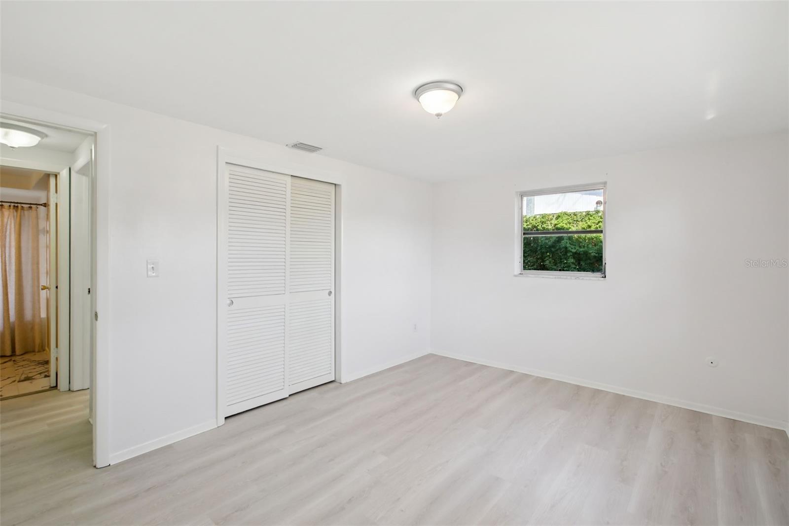 BEACON SQUARE - Residential