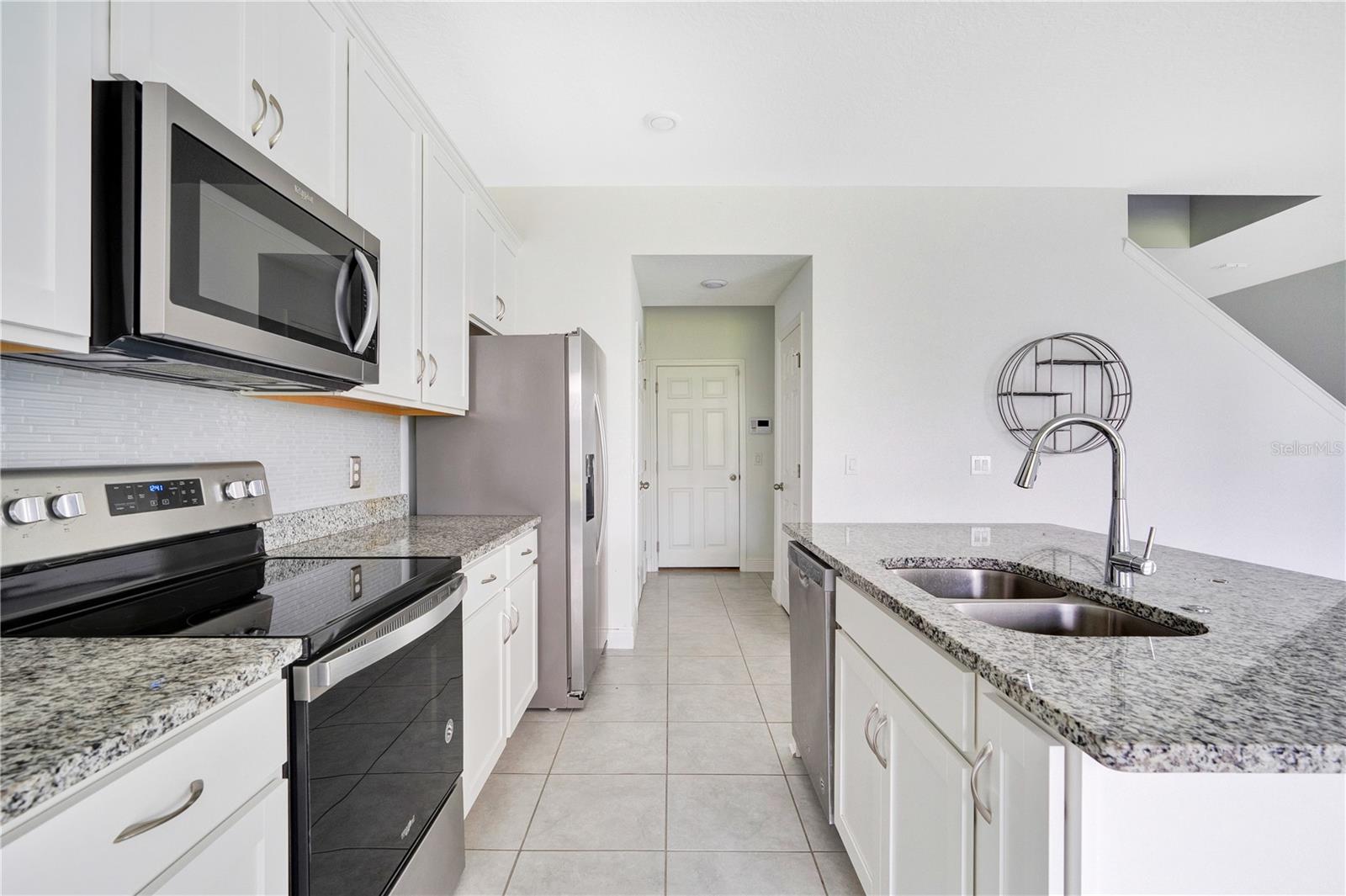 ENCLAVE AT HAWKS CREST - Residential Lease