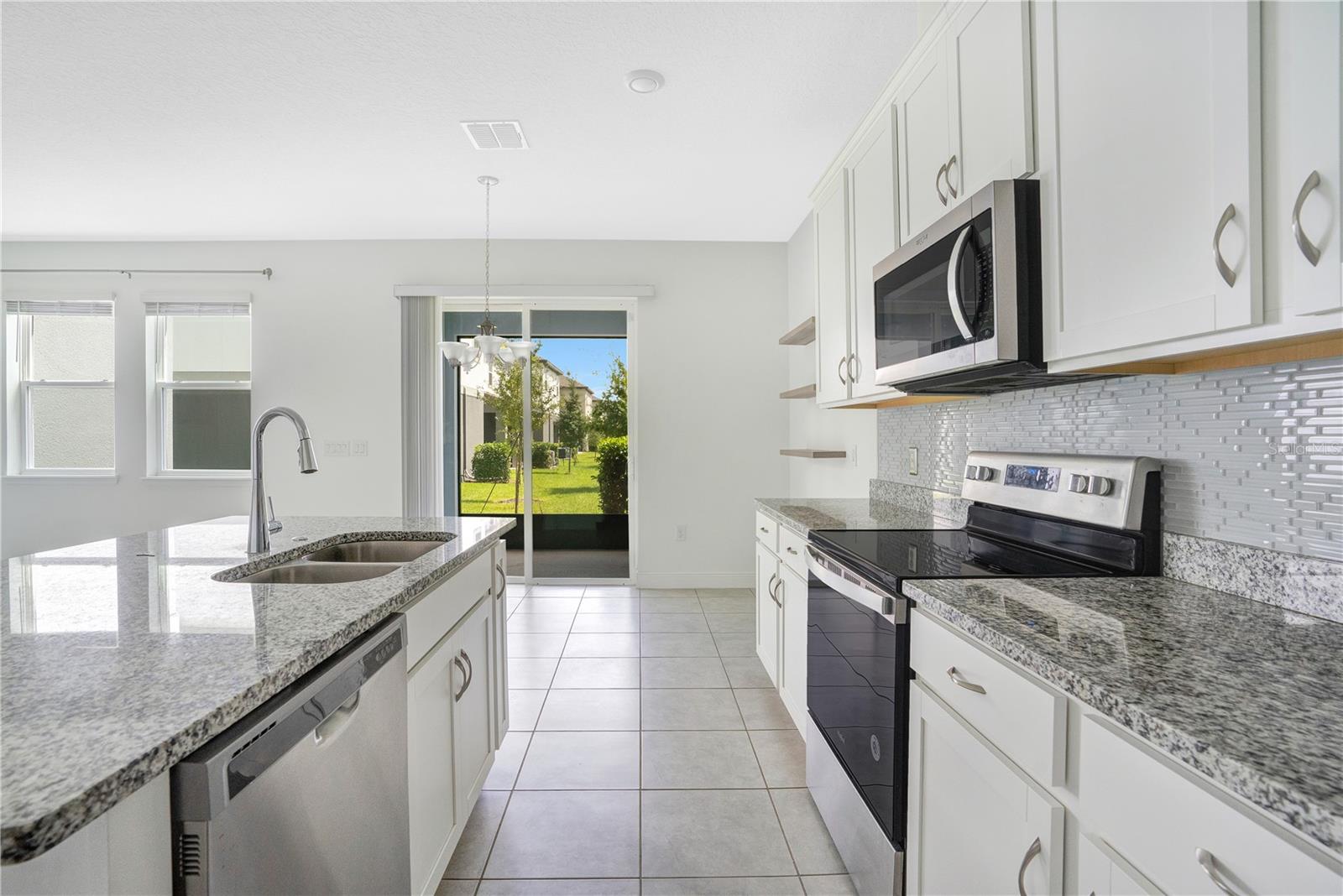 ENCLAVE AT HAWKS CREST - Residential Lease