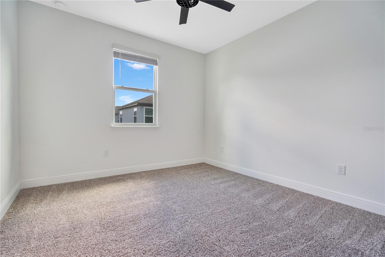 ENCLAVE AT HAWKS CREST - Residential Lease