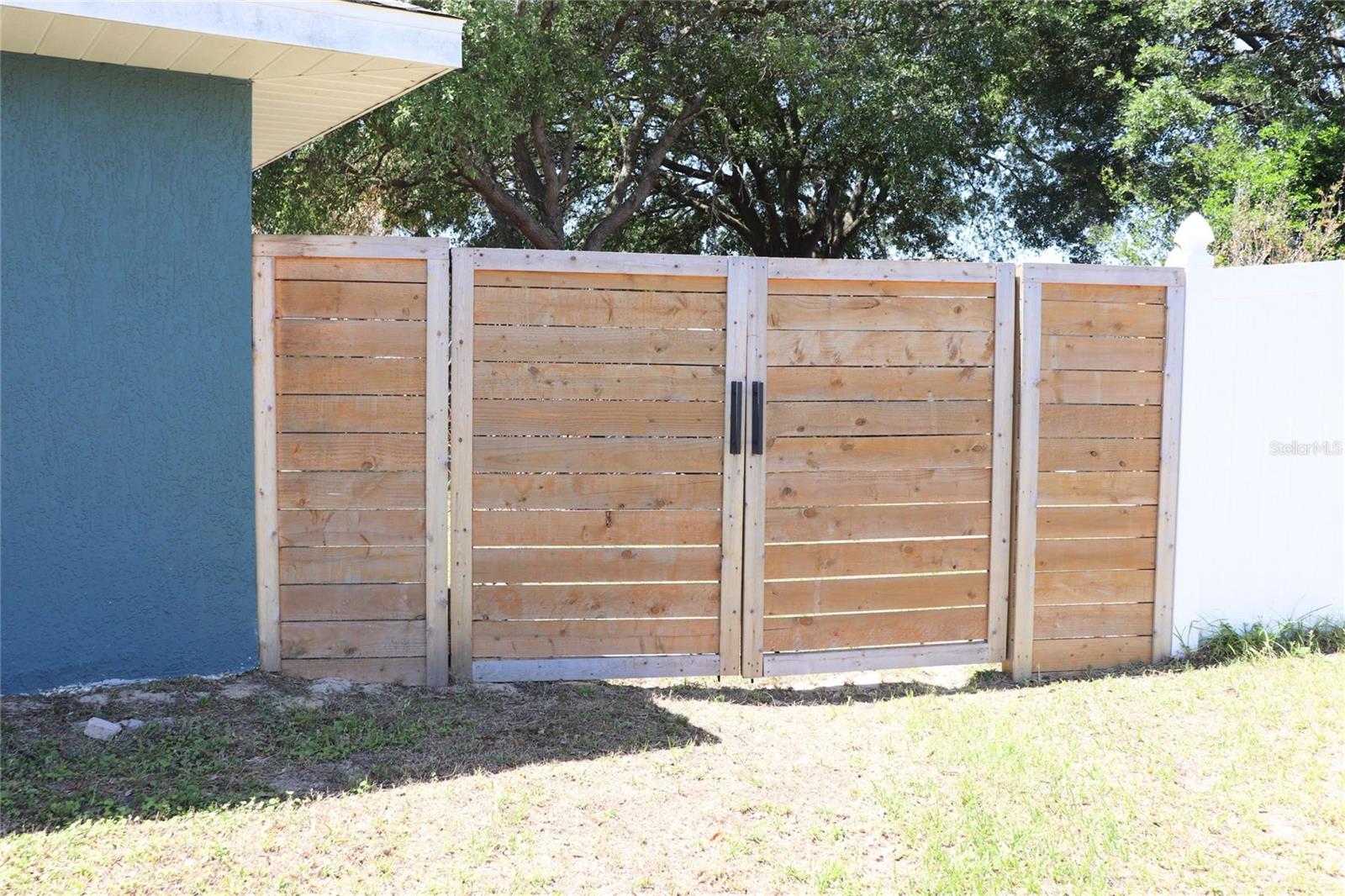 SILVER SPGS SHORES UN 25 - Residential