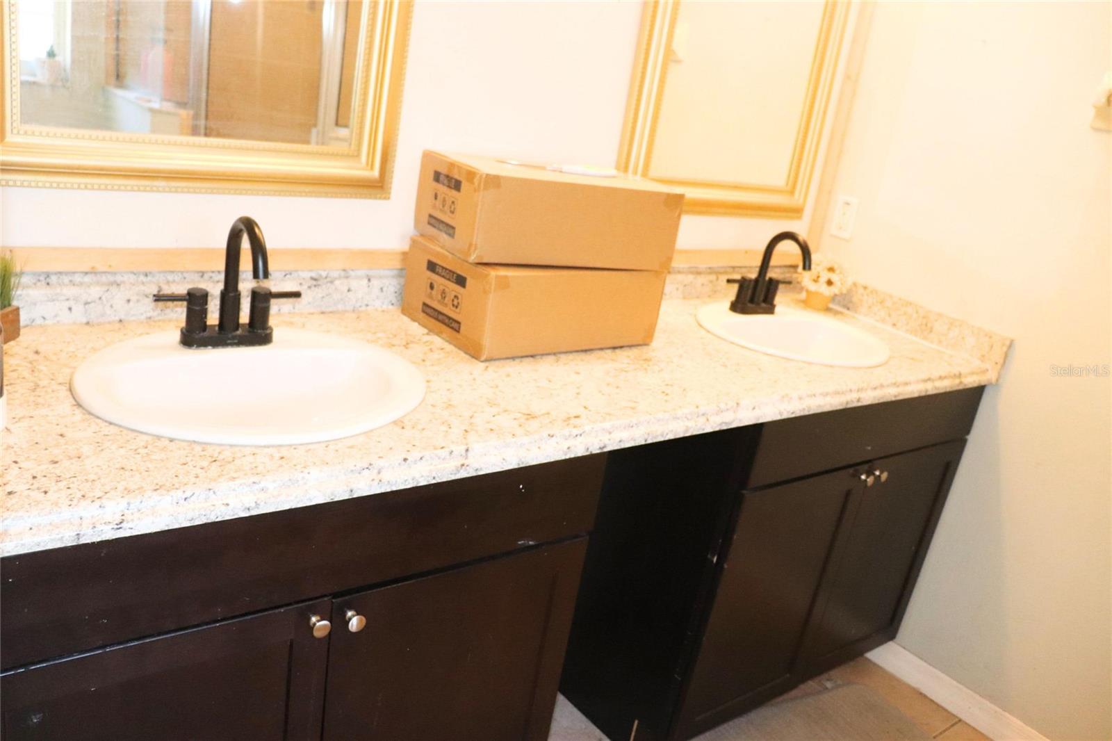 SILVER SPGS SHORES UN 25 - Residential