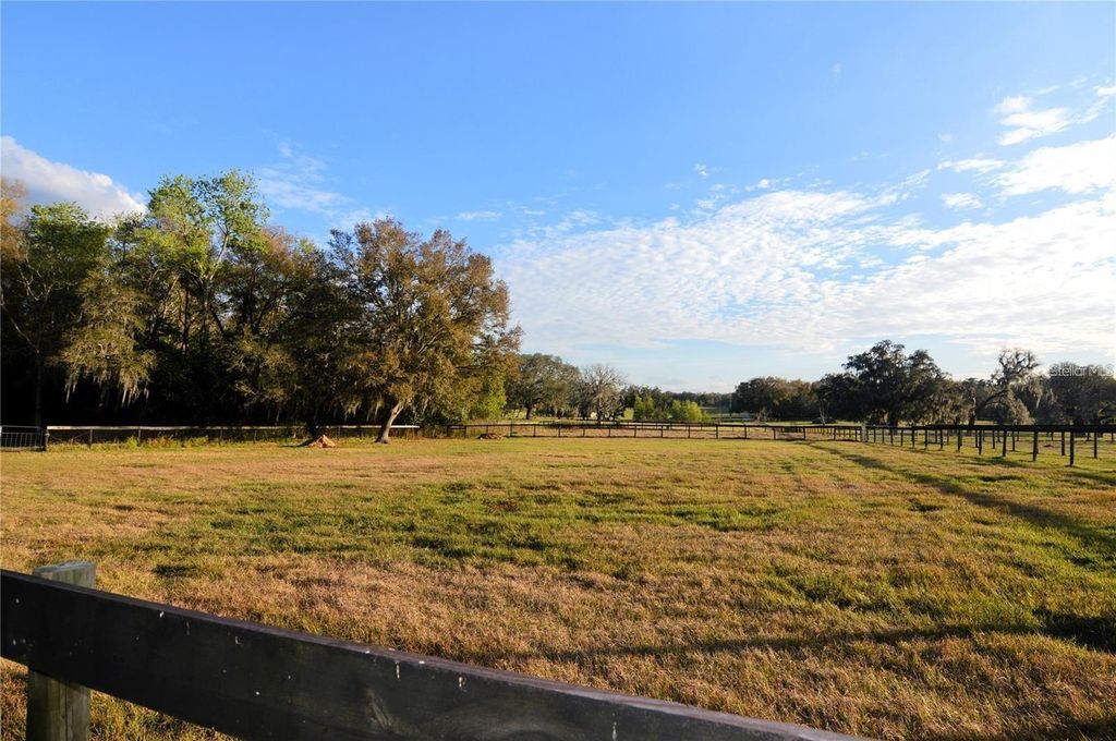 Photo of Arabian Way, Dade City, FL 33523 (MLS # TB8442533)