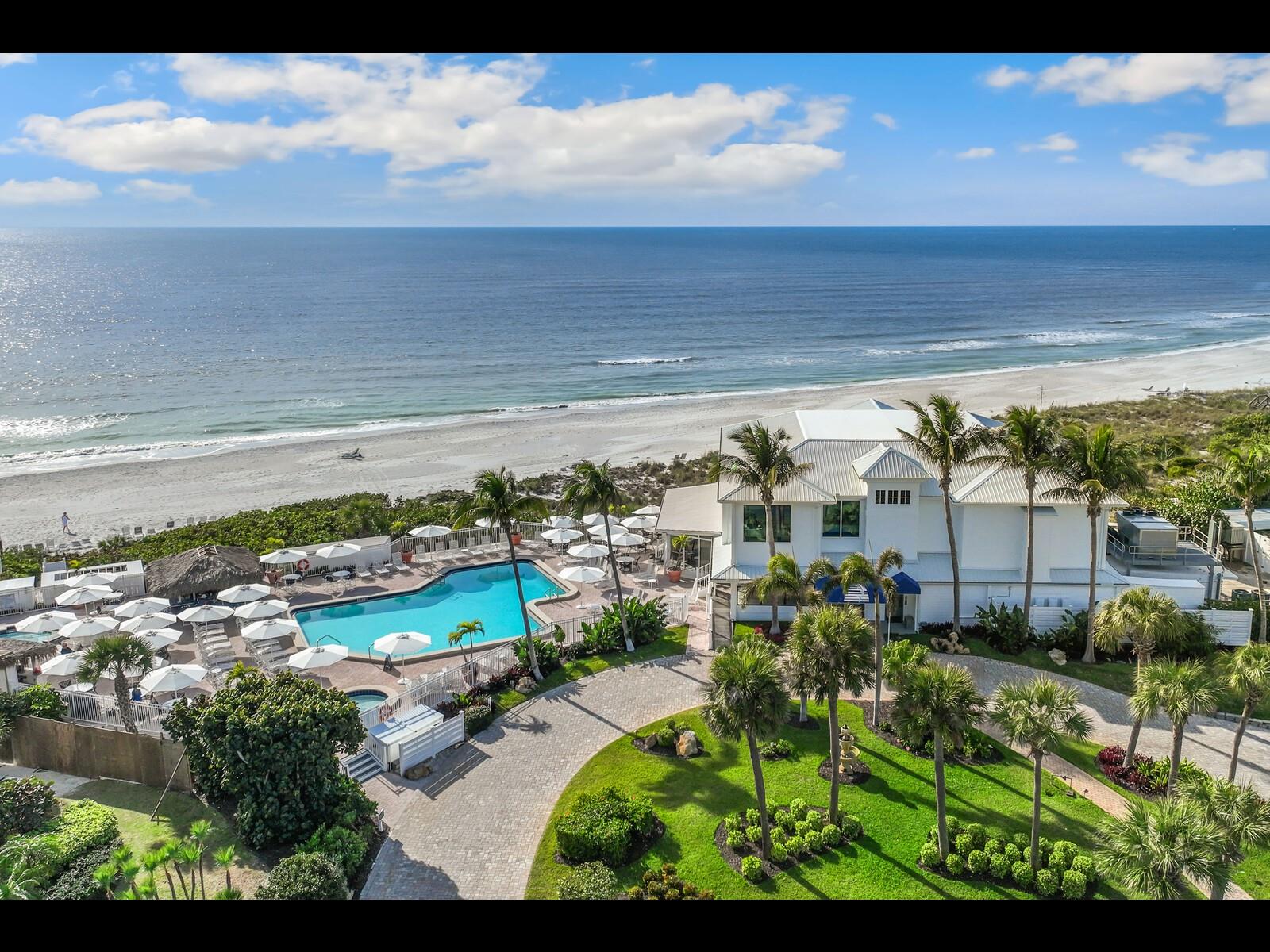 BEACH CHALET - Residential