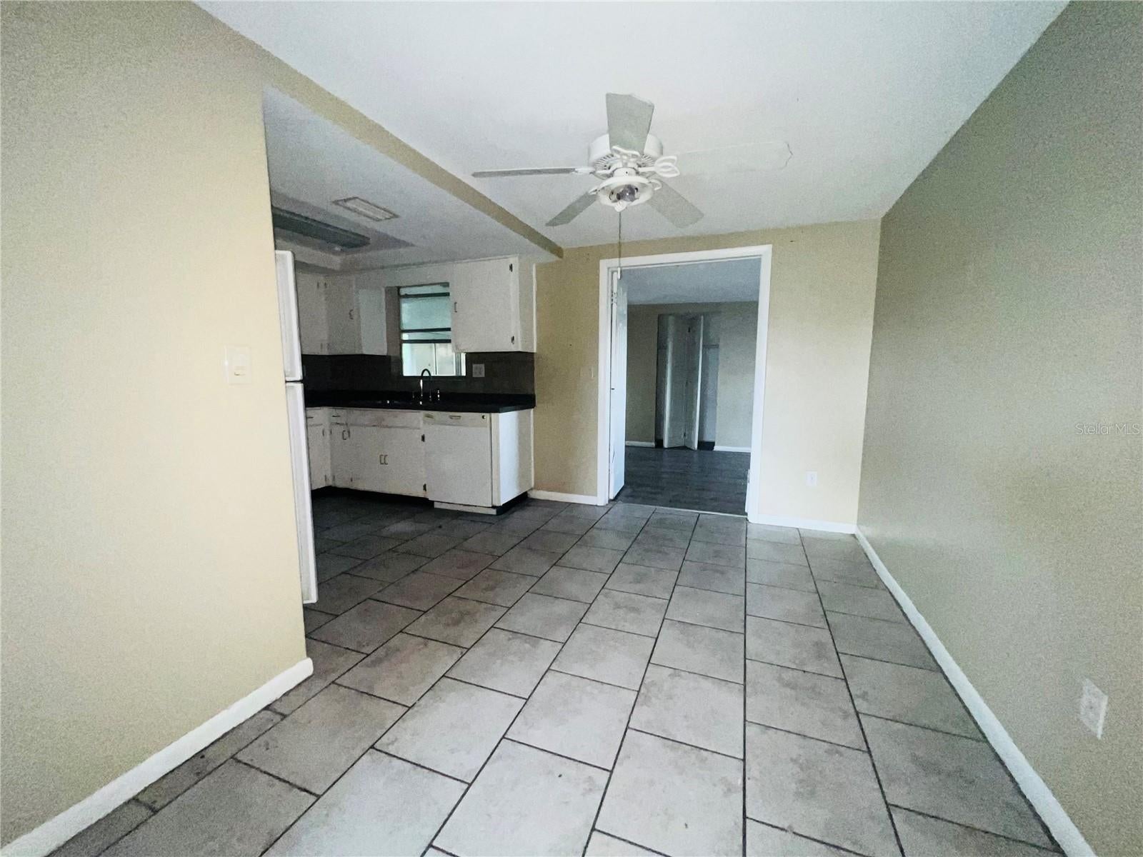 7230 INGLESIDE DRIVE