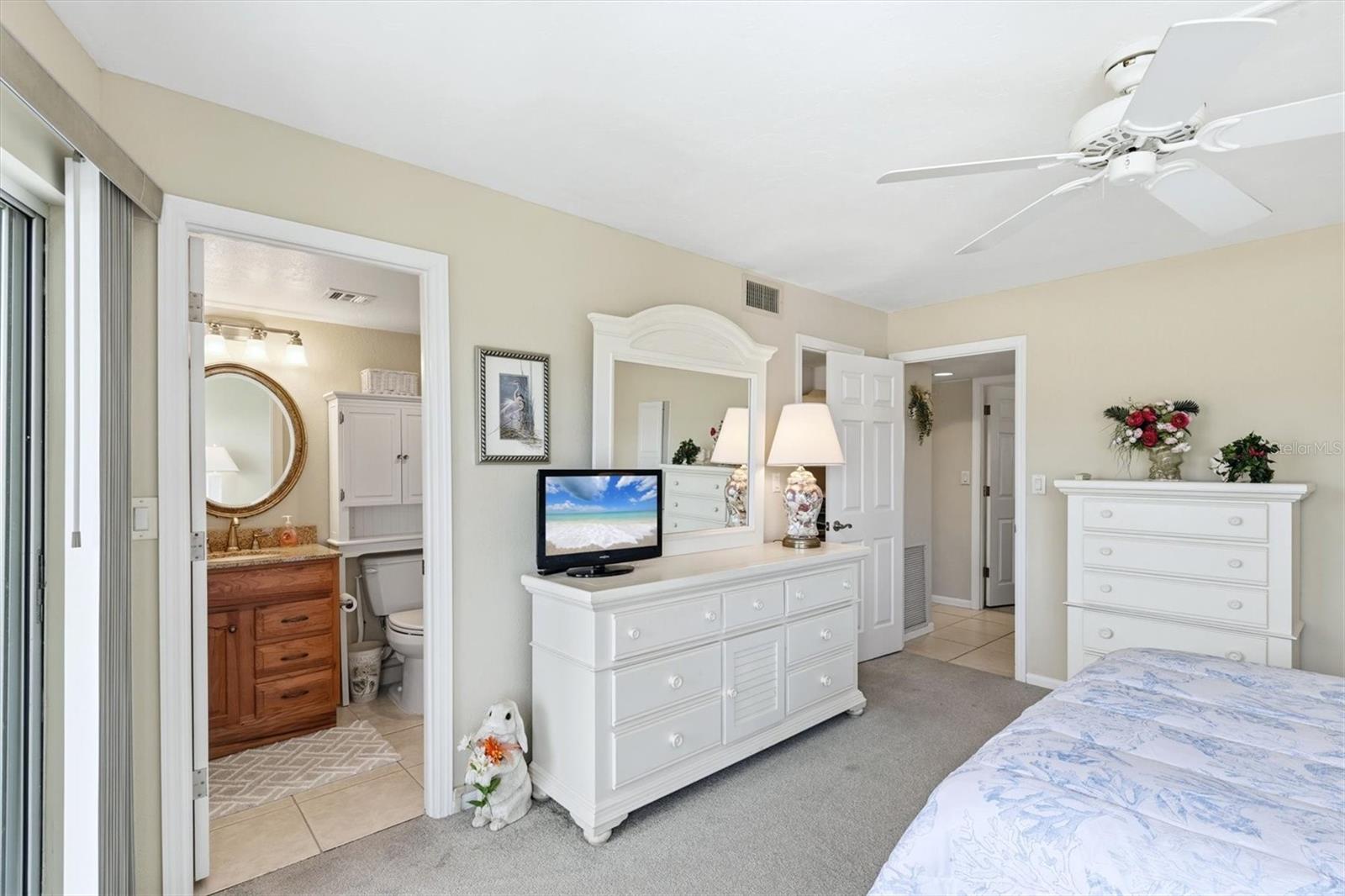SIESTA HARBOR I - Residential