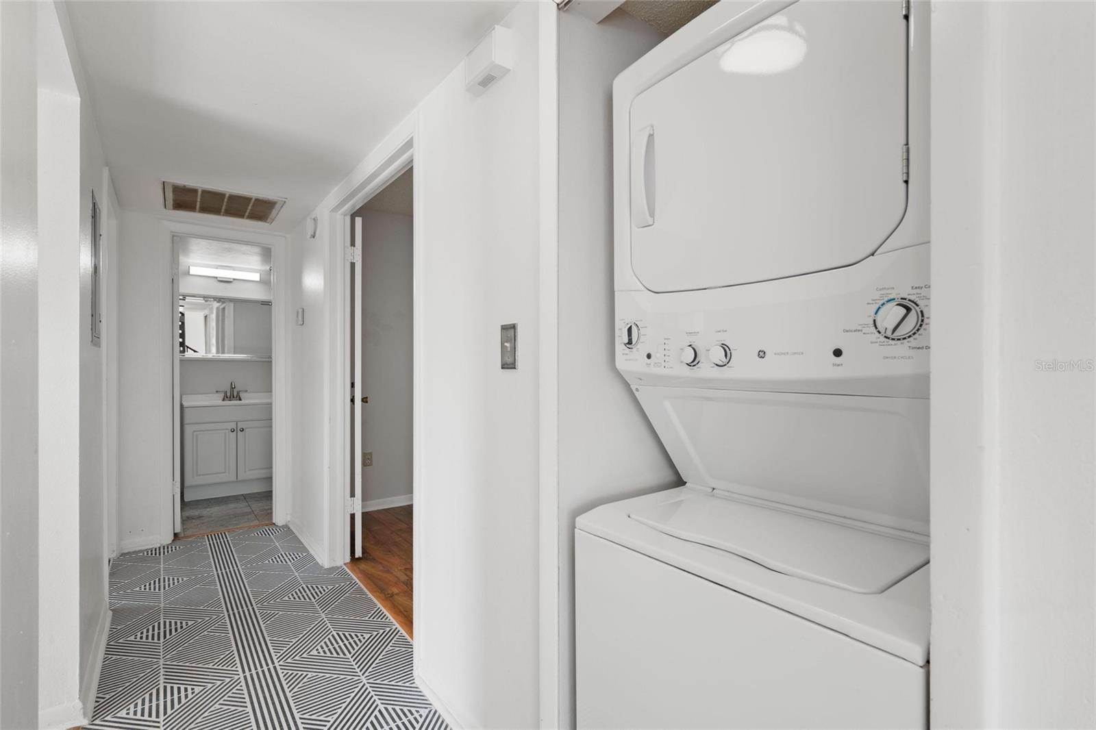 EGYPT LAKE BEACH CLUB A CONDOM - Residential Lease