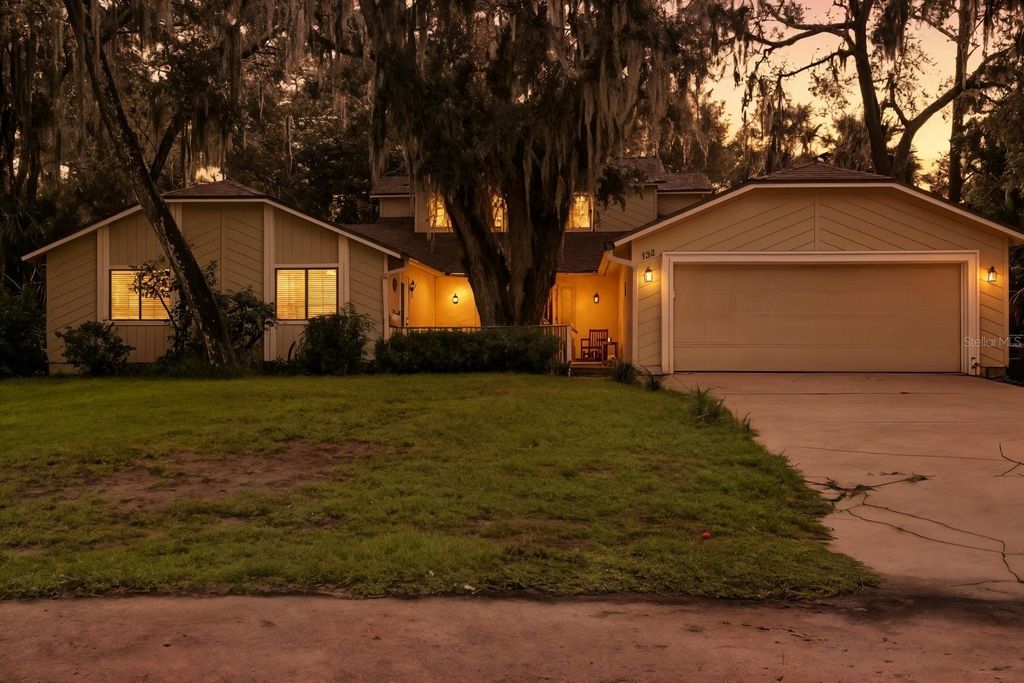 Photo of 133 Mill Spring Place, Ormond Beach, FL 32174 (MLS # V4945134)