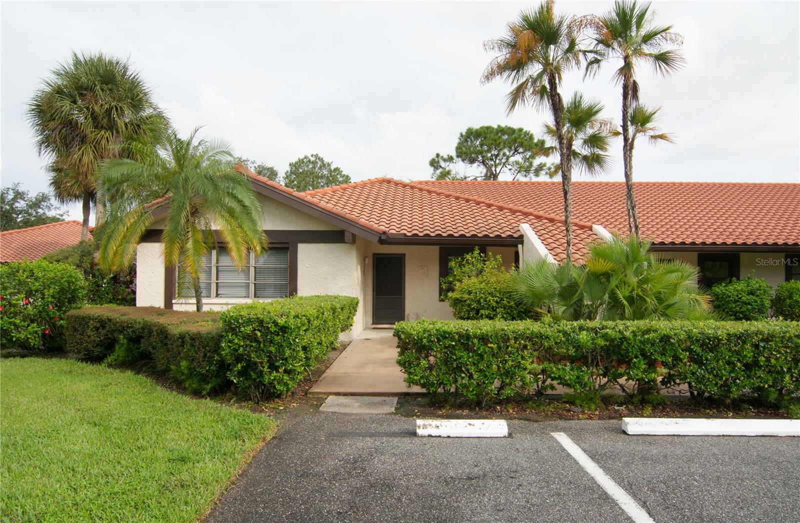 GOLF POINTE AT PALM-AIRE CC SEC 1 PH D - Residential