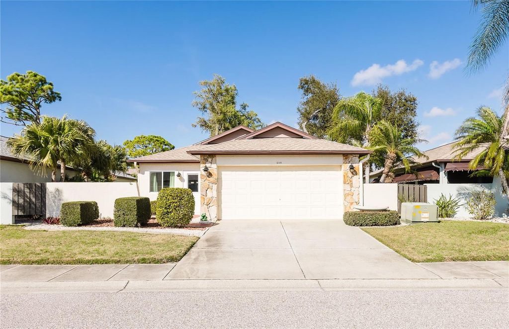 Photo of 689 Linden Drive, Englewood, FL 34223 (MLS # C7522201)