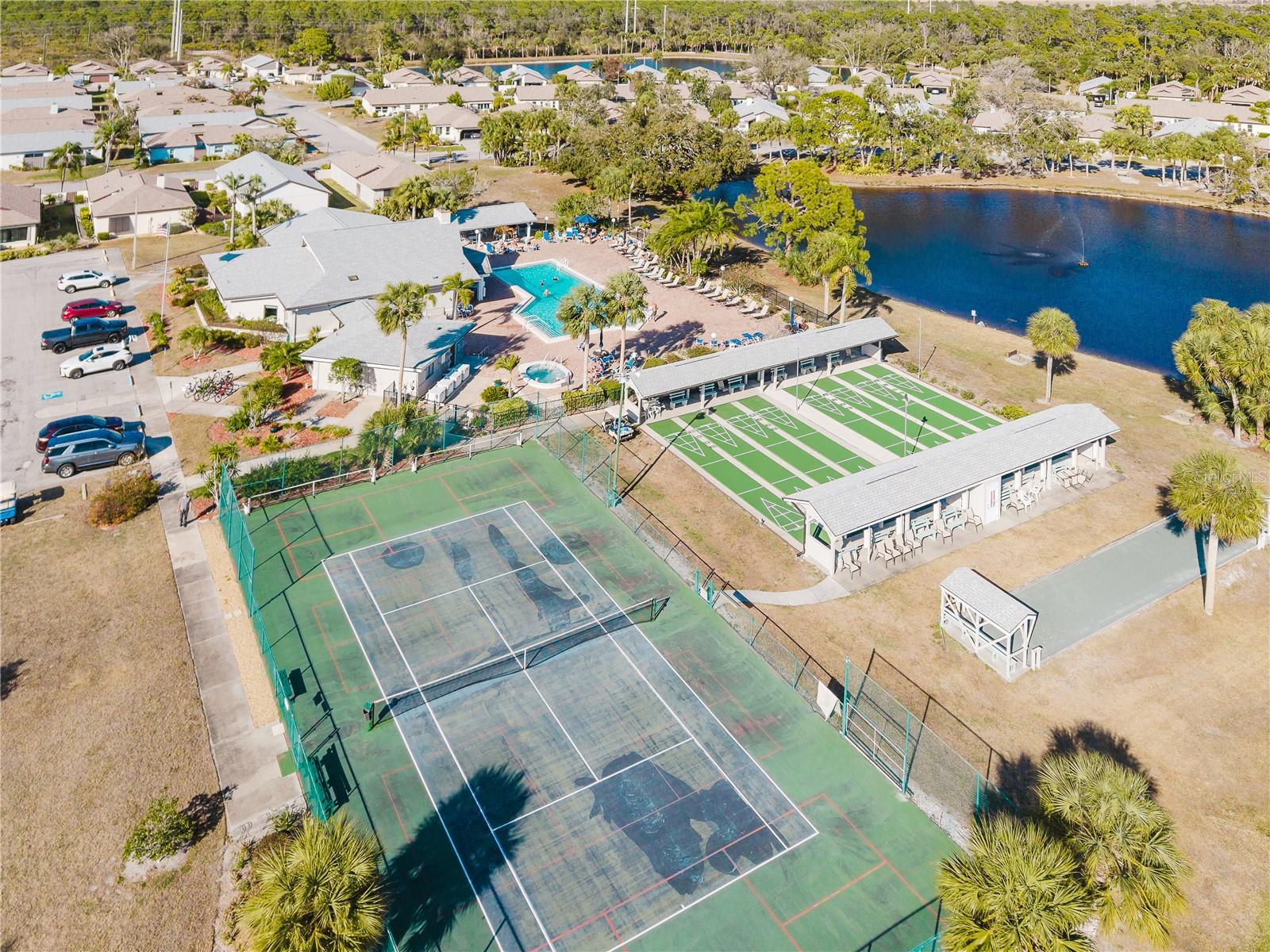 FOXWOOD - Residential