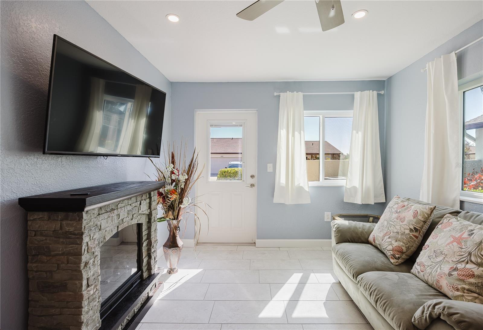 FOXWOOD - Residential