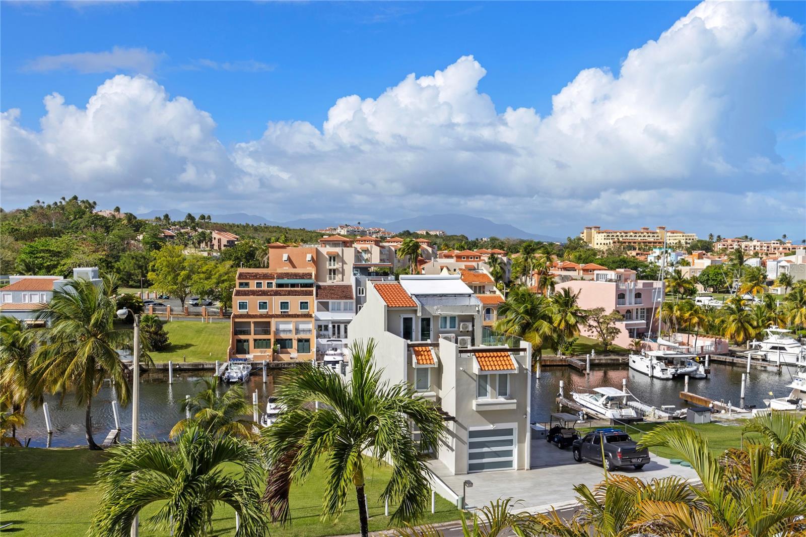 PALMARINA CLUB - Residential