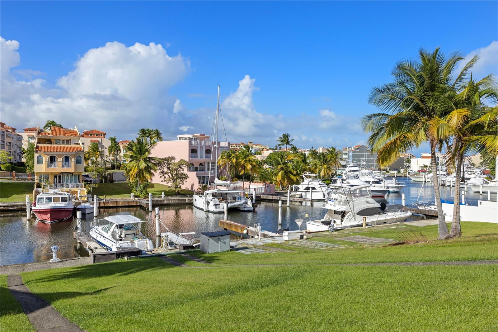 PALMARINA CLUB - Residential