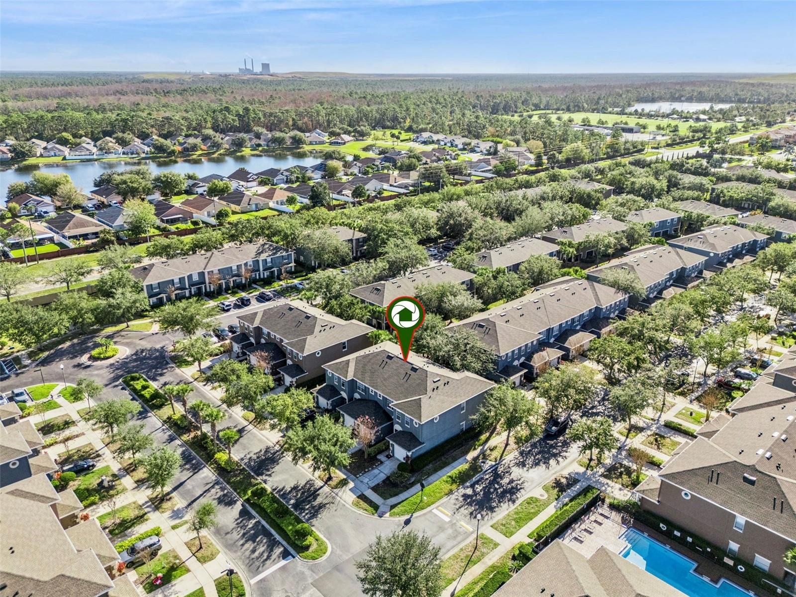 VICTORIA PINES CONDO - Residential