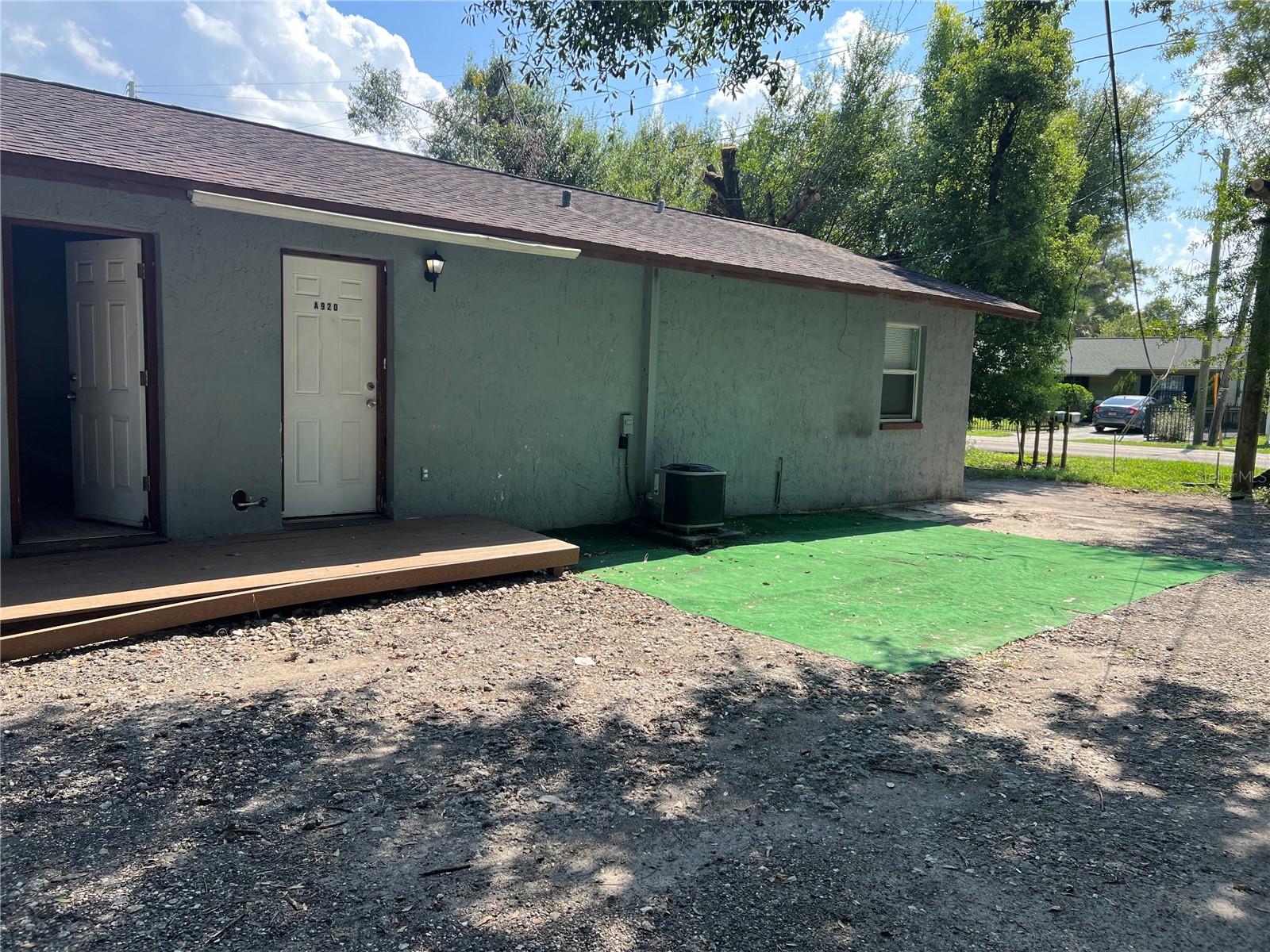 SOUTH TAMPA SUB - Residential Lease