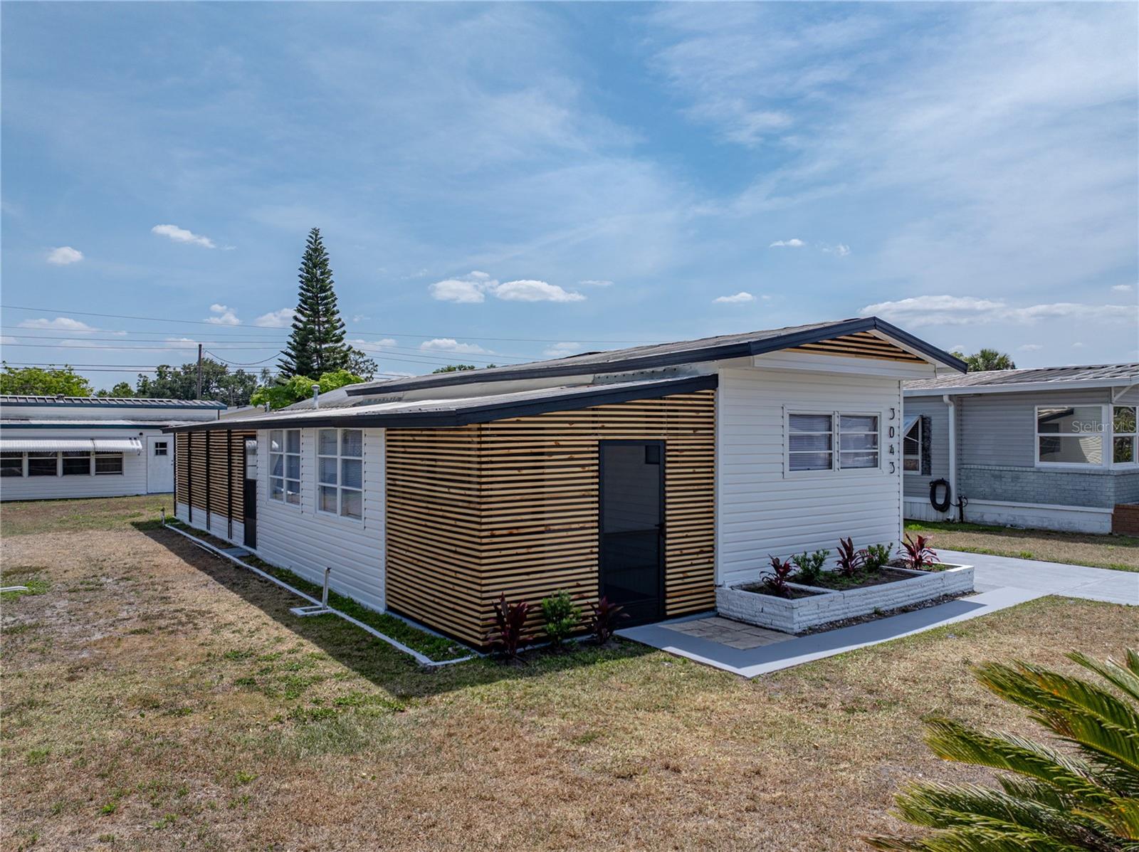 3043 SEGO LANE