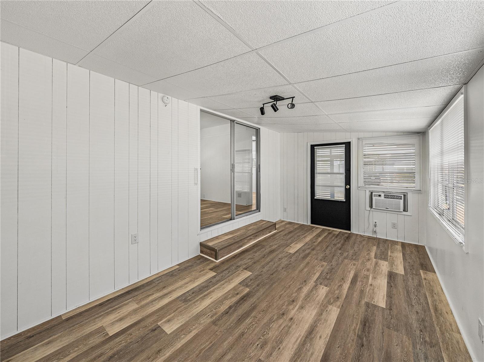 SKYVIEW ESTATES - Residential