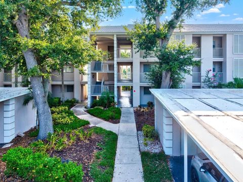 433 CERROMAR LANE 331 VENICE FL 34293