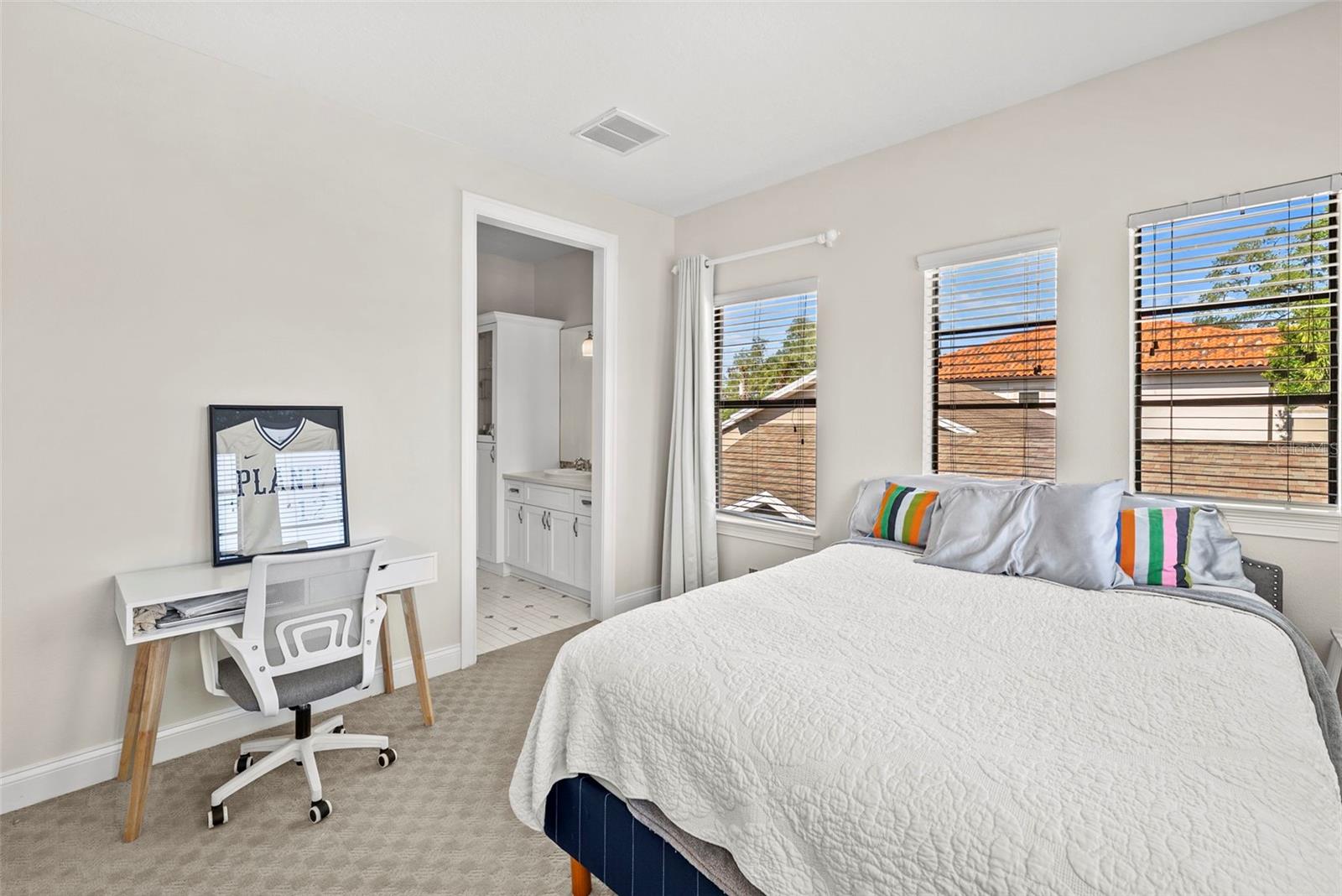 BAYSHORE BEAUTIFUL - Residential