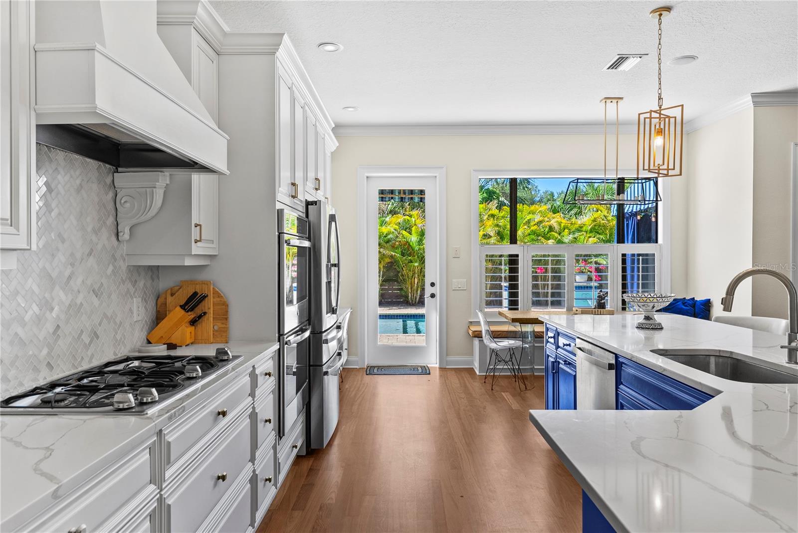 BAYSHORE BEAUTIFUL - Residential