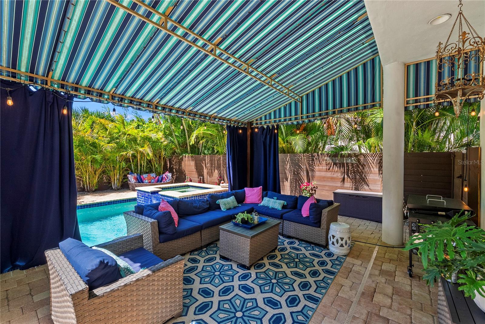 BAYSHORE BEAUTIFUL - Residential