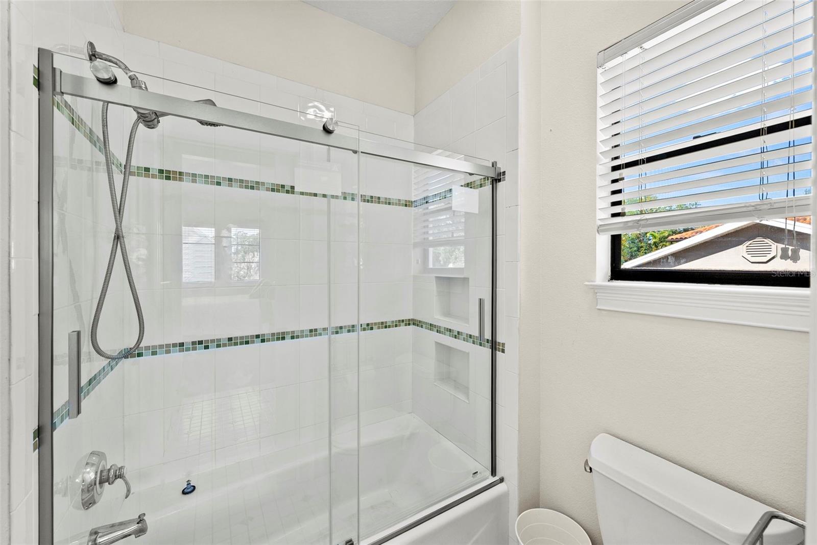 BAYSHORE BEAUTIFUL - Residential