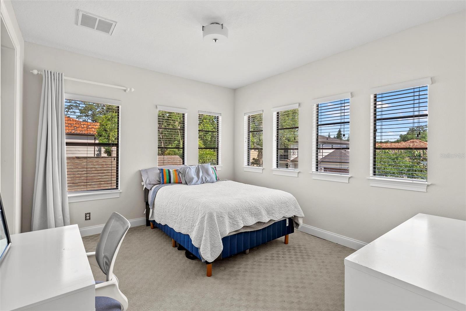 BAYSHORE BEAUTIFUL - Residential