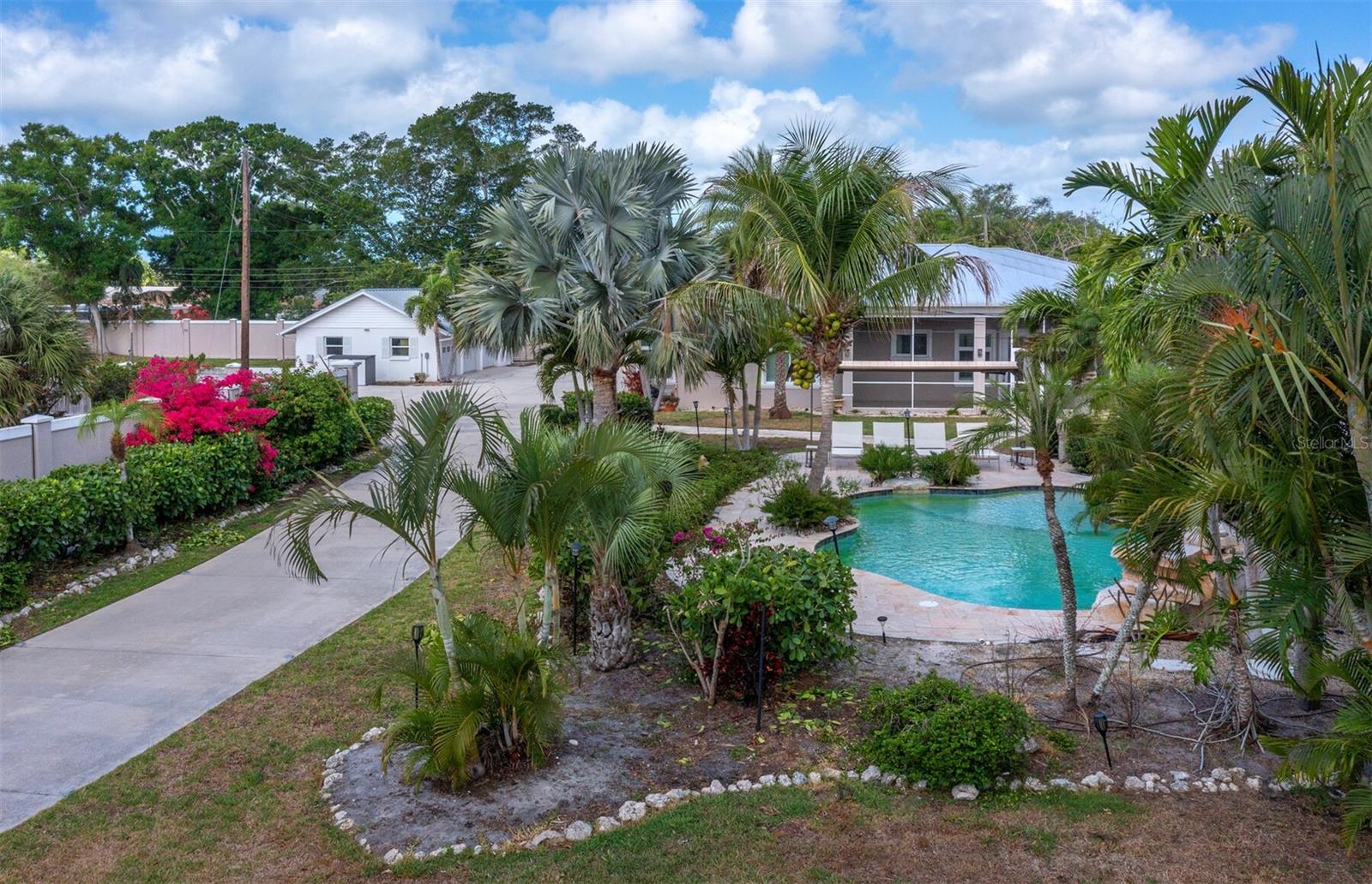 PHILLIPPI GARDENS UN 16 - Residential