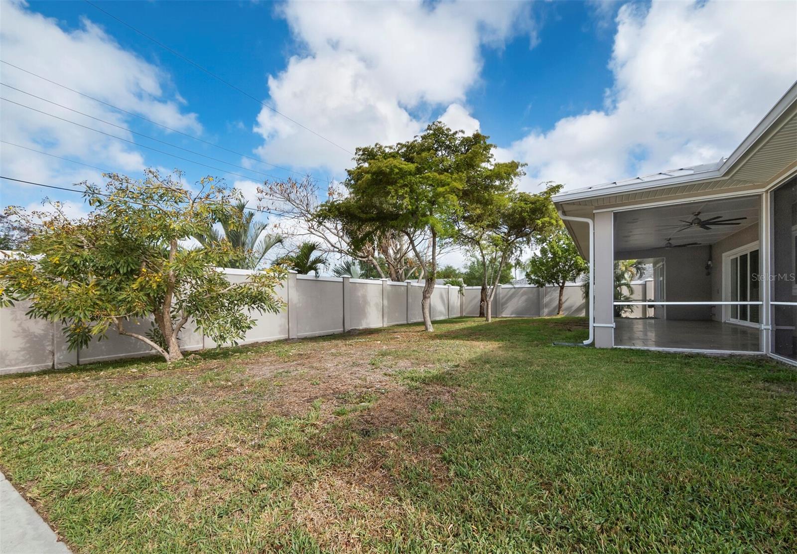 PHILLIPPI GARDENS UN 16 - Residential