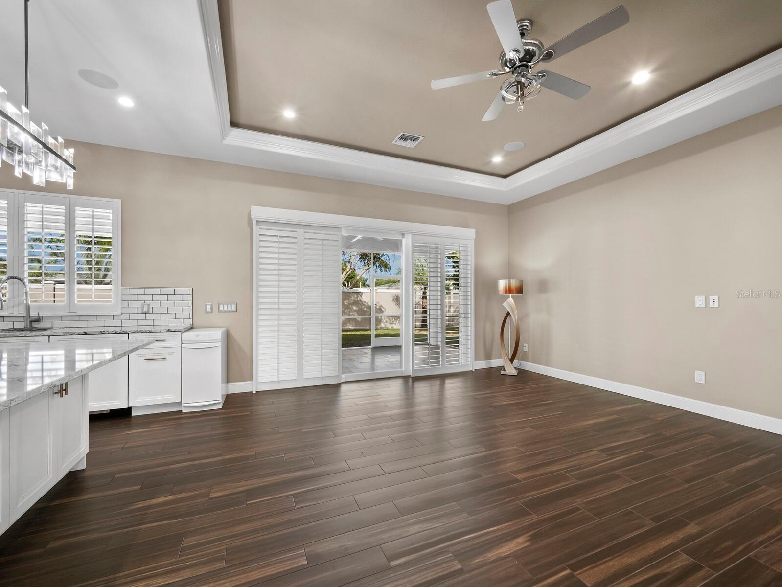 PHILLIPPI GARDENS UN 16 - Residential