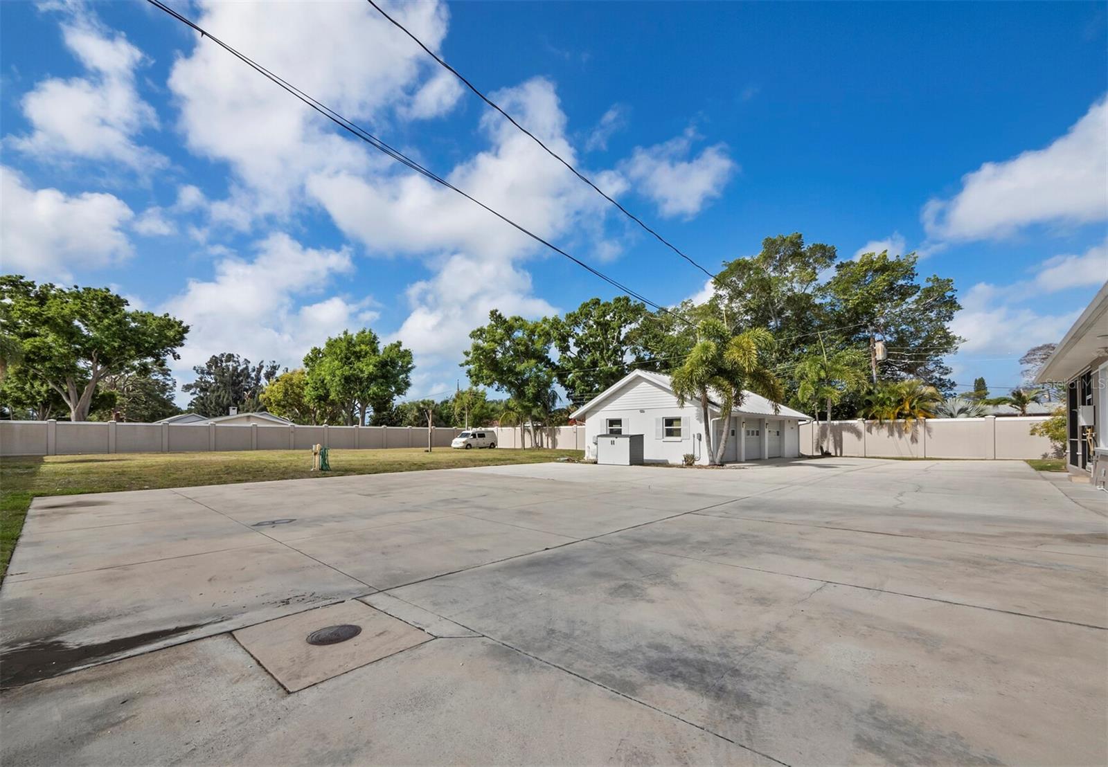 PHILLIPPI GARDENS UN 16 - Residential