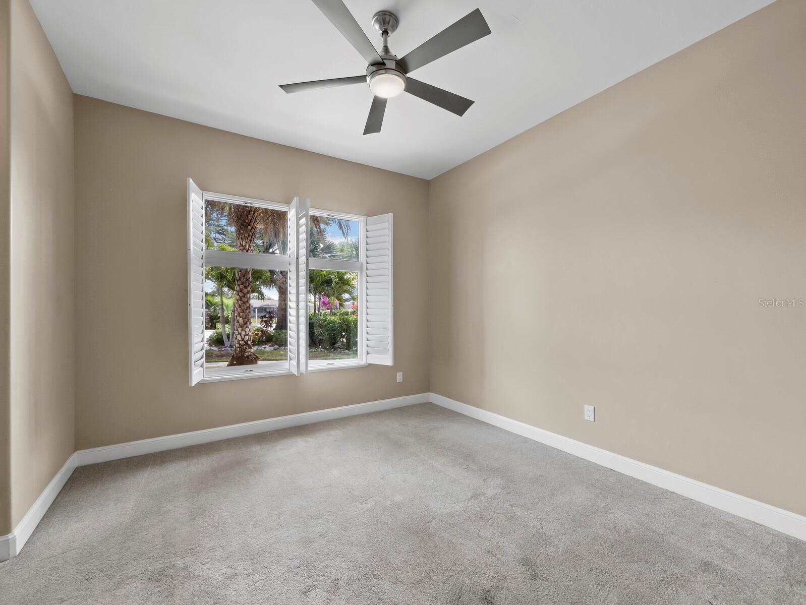 PHILLIPPI GARDENS UN 16 - Residential