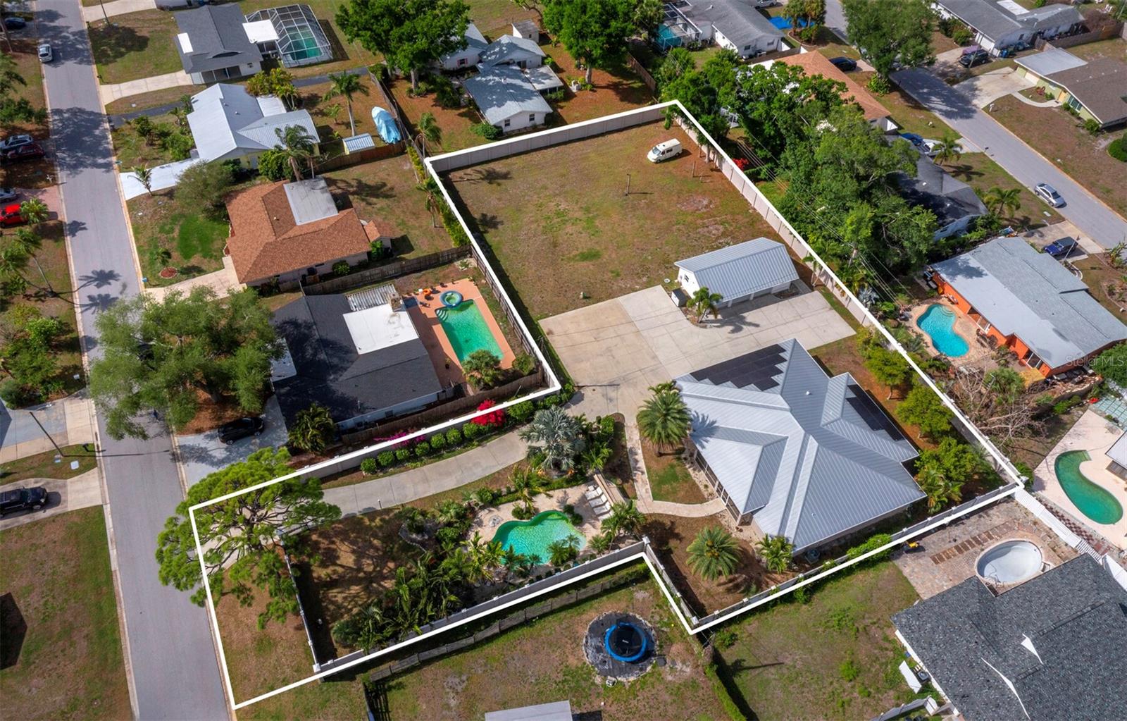 PHILLIPPI GARDENS UN 16 - Residential