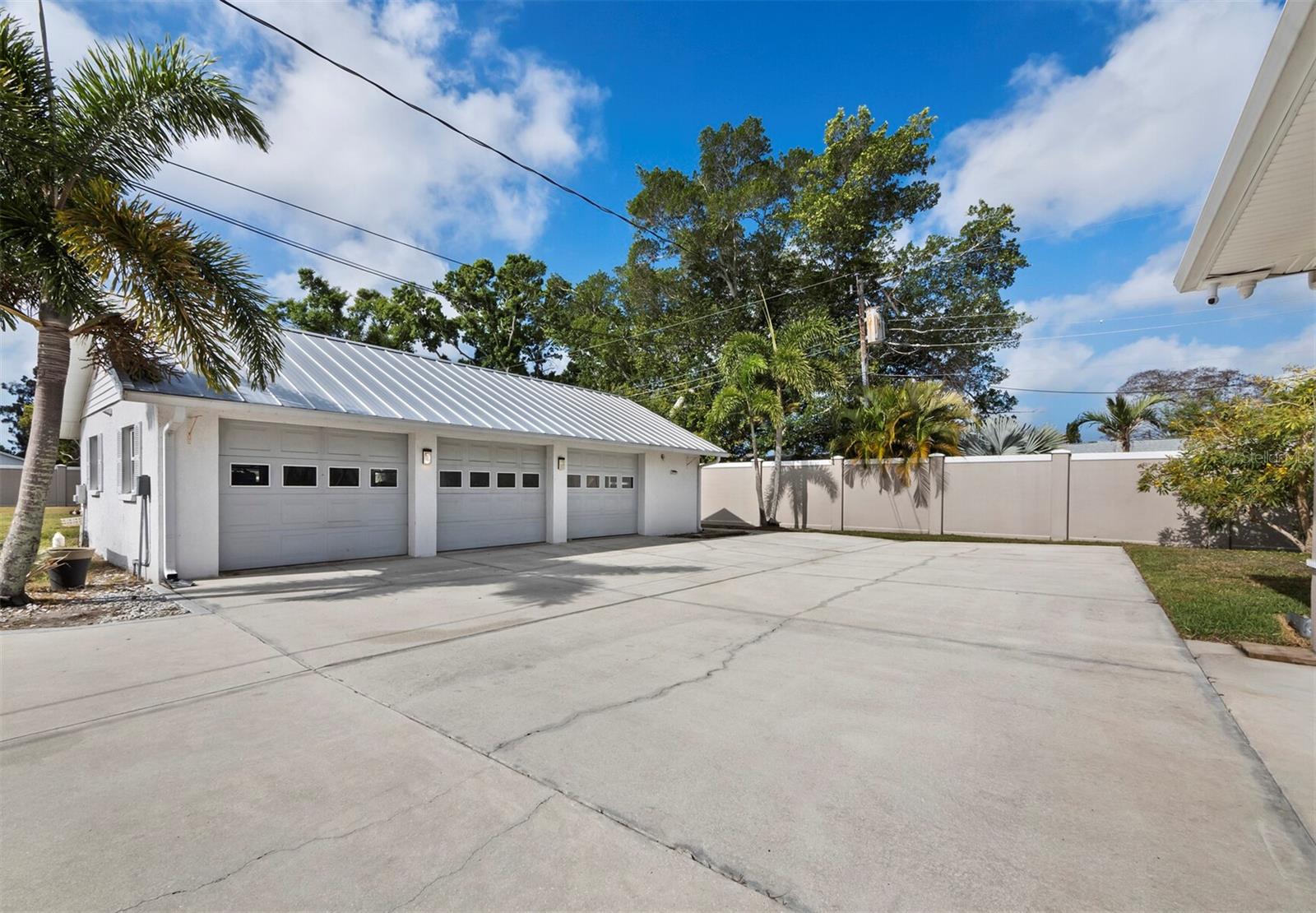 PHILLIPPI GARDENS UN 16 - Residential